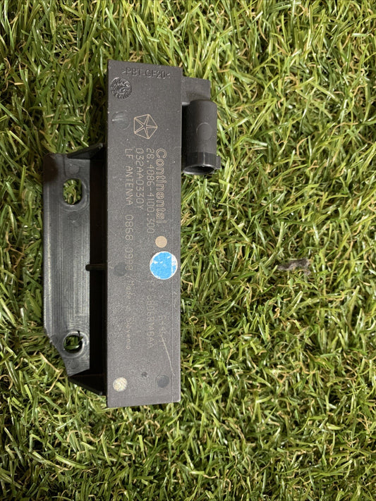 284086-4100300 CENTRALINA ANTENNA RICEVITORE FIAT 500X (334) (2)