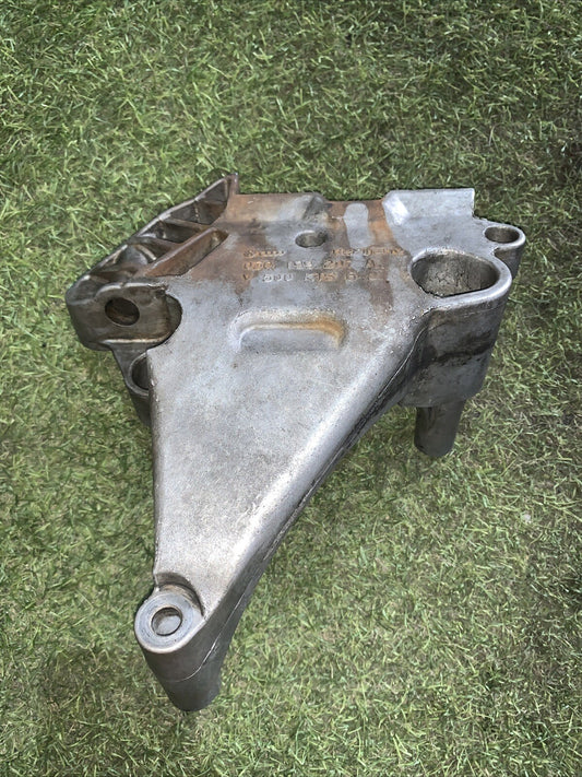 03G199207A SUPPORTO MOTORE Volkswagen Golf 5