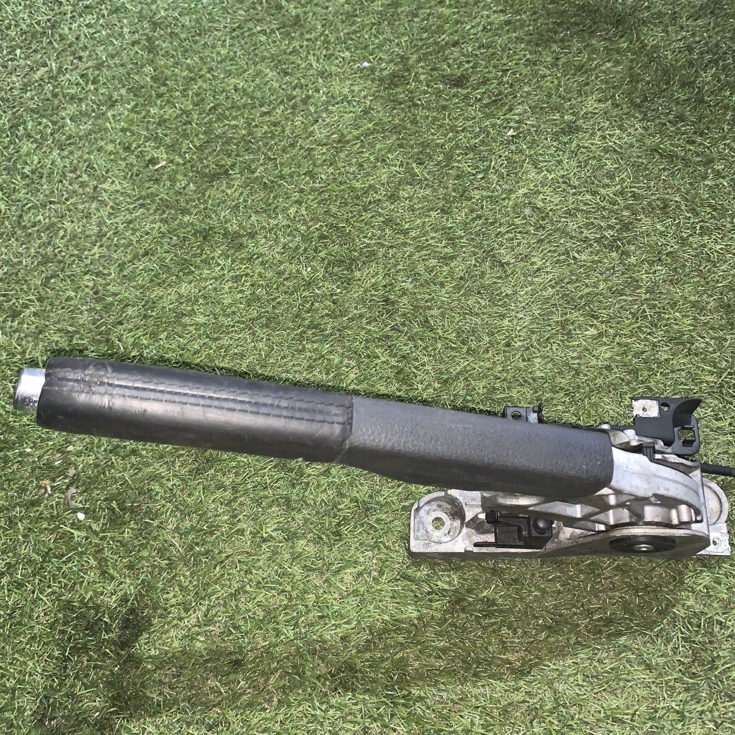 1K0711303M3Q7 LEVA FRENO A MANO VOLKSWAGEN Golf 6 Berlina