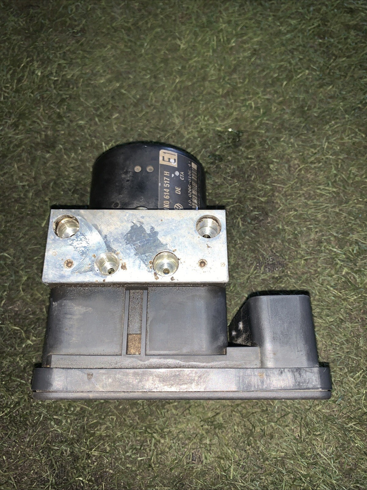 1K0907379K 1K0614517H Centralina Pompa ABS VOLKSWAGEN GOLF 5 1.9 D