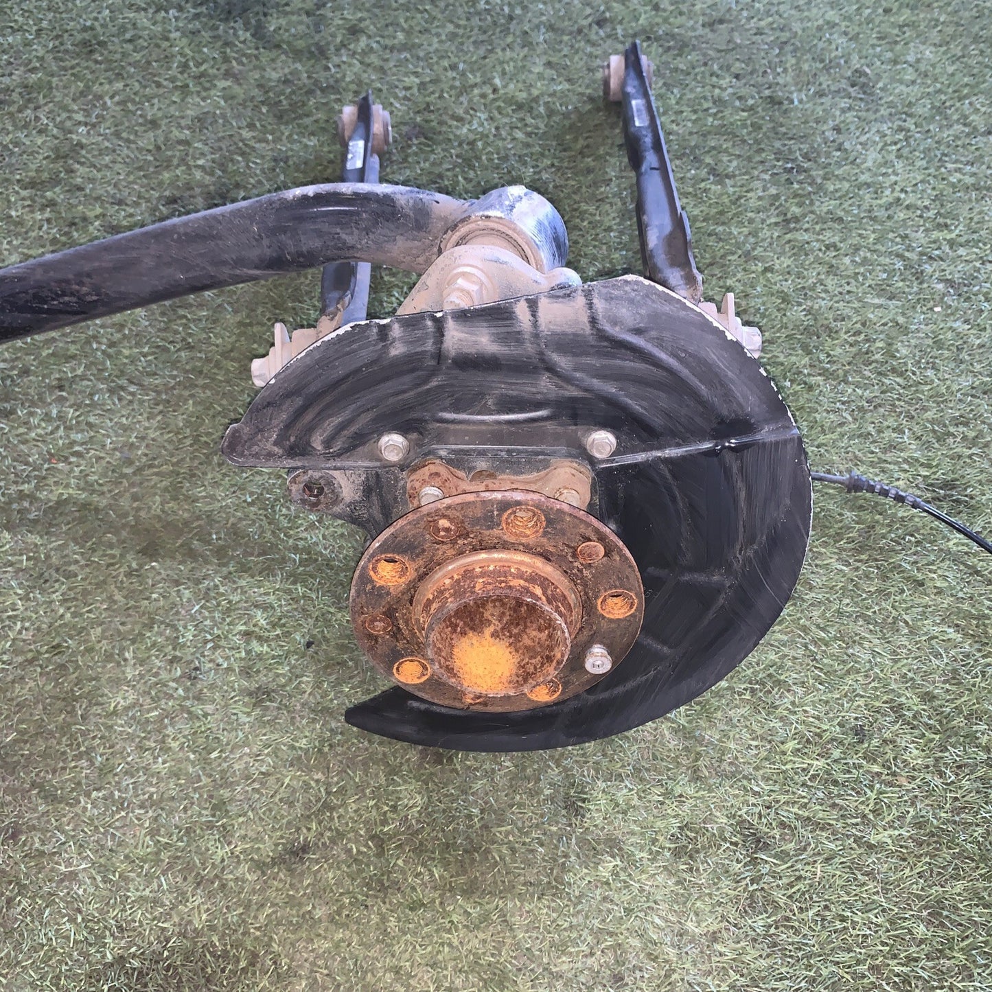 Mozzo montante posteriore Dx fiat 500X 1.3 Multijet 95CV Completo Di Bracci Orig