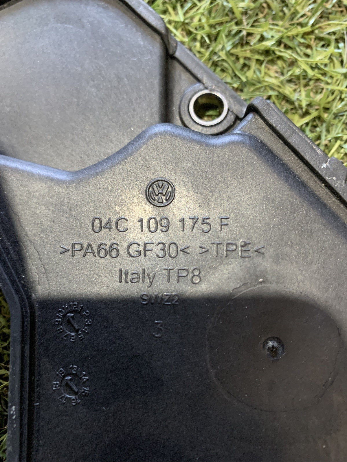 04C109175F COPERCHIO DISTRIBUZIONE PER VOLKSWAGEN T-ROC Benzina 1000 DKR