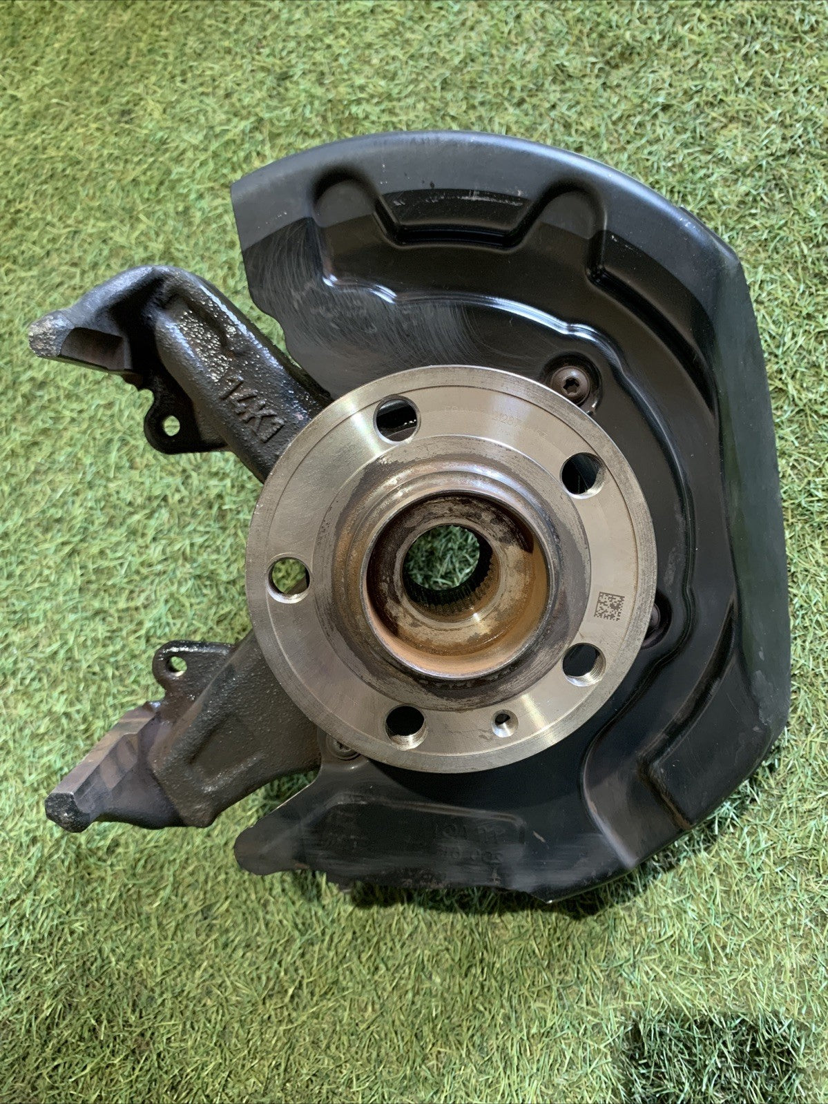 Mozzo Montante Fusello Anteriore Sinistro Volkswagen Polo 2024 1.0 B 2Q0407255AF