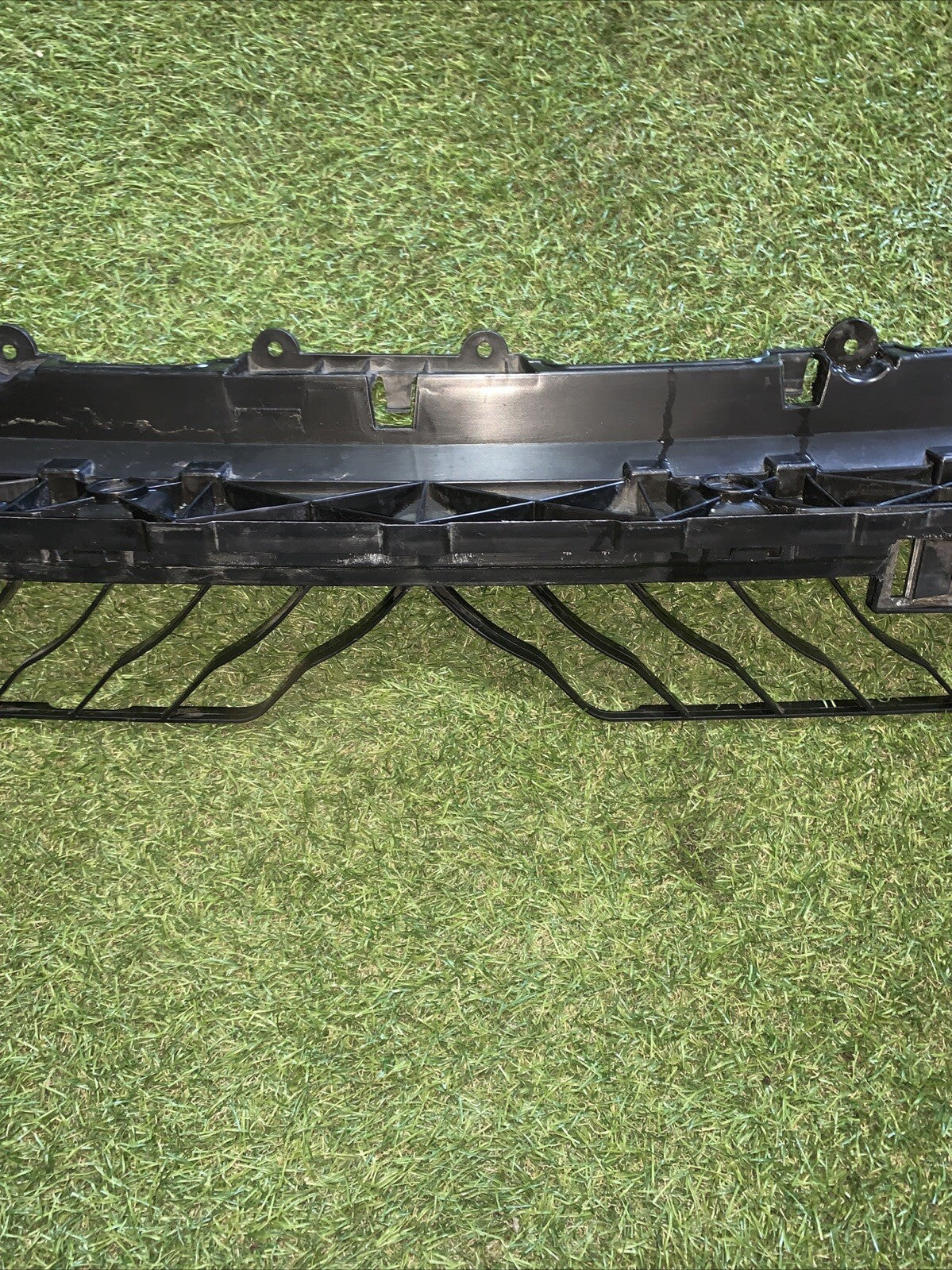 2GA807863A STAFFA SUPPORTO PARAURTI POST VOLKSWAGEN T-ROC