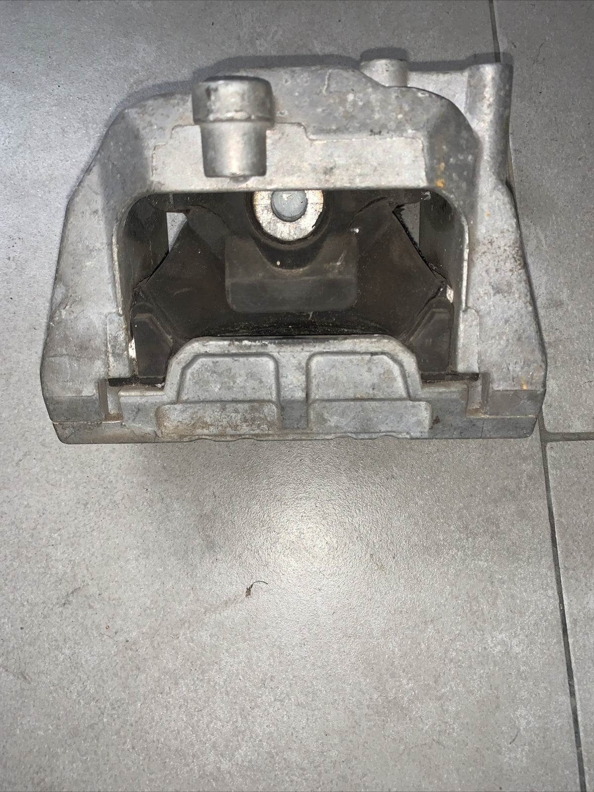 1K0199262AF SUPPORTO SOSTEGNO MOTORE DX Audi A3 8p