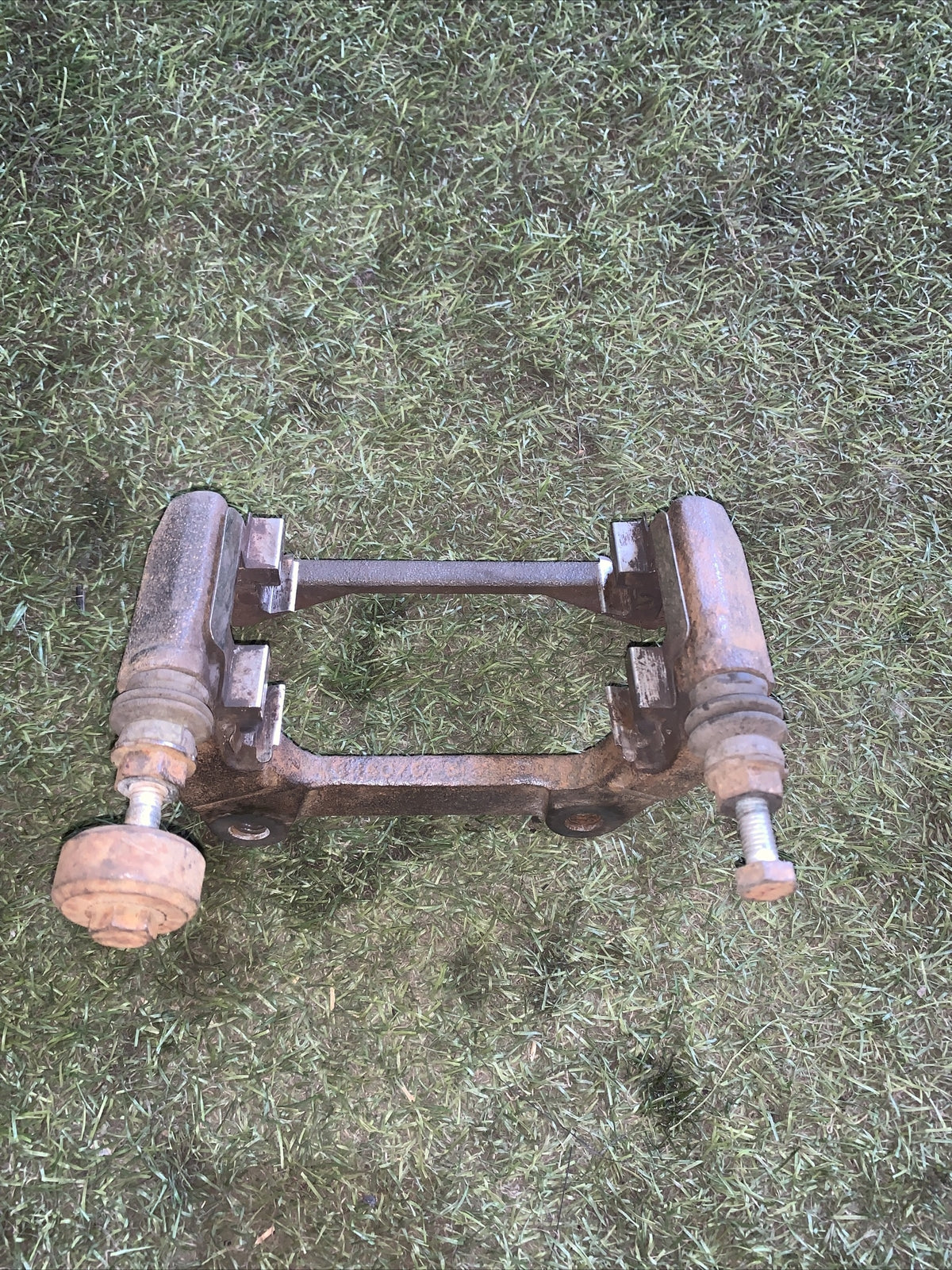 Audi A7 4G Supporto pinza freno posteriore sinistro