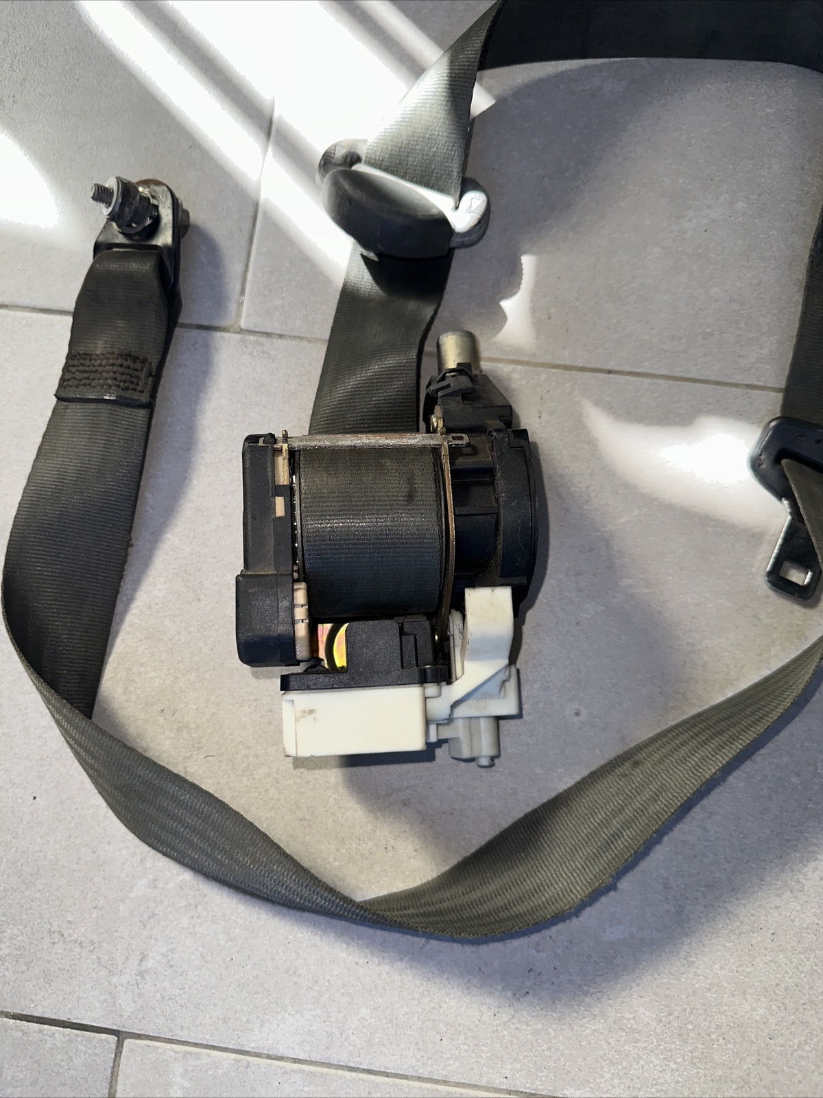 33043156A CINTURA DI SICUREZZA ANTERIORE SINISTRA CON PRETENSIONATO FIAT 1214708