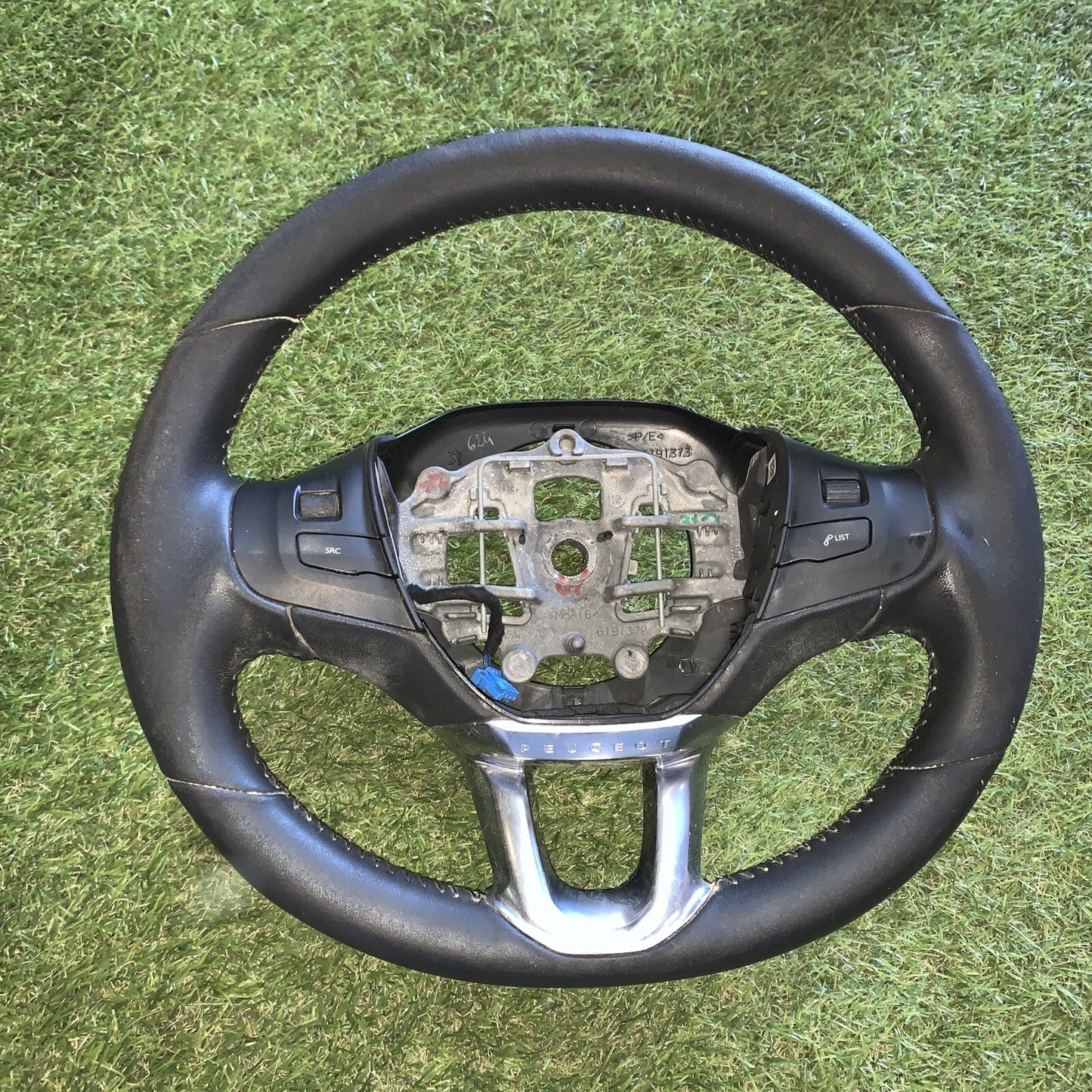 Volante sterzo PEUGEOT 208/2008 Anno 2015 6191373 CONSUMATO