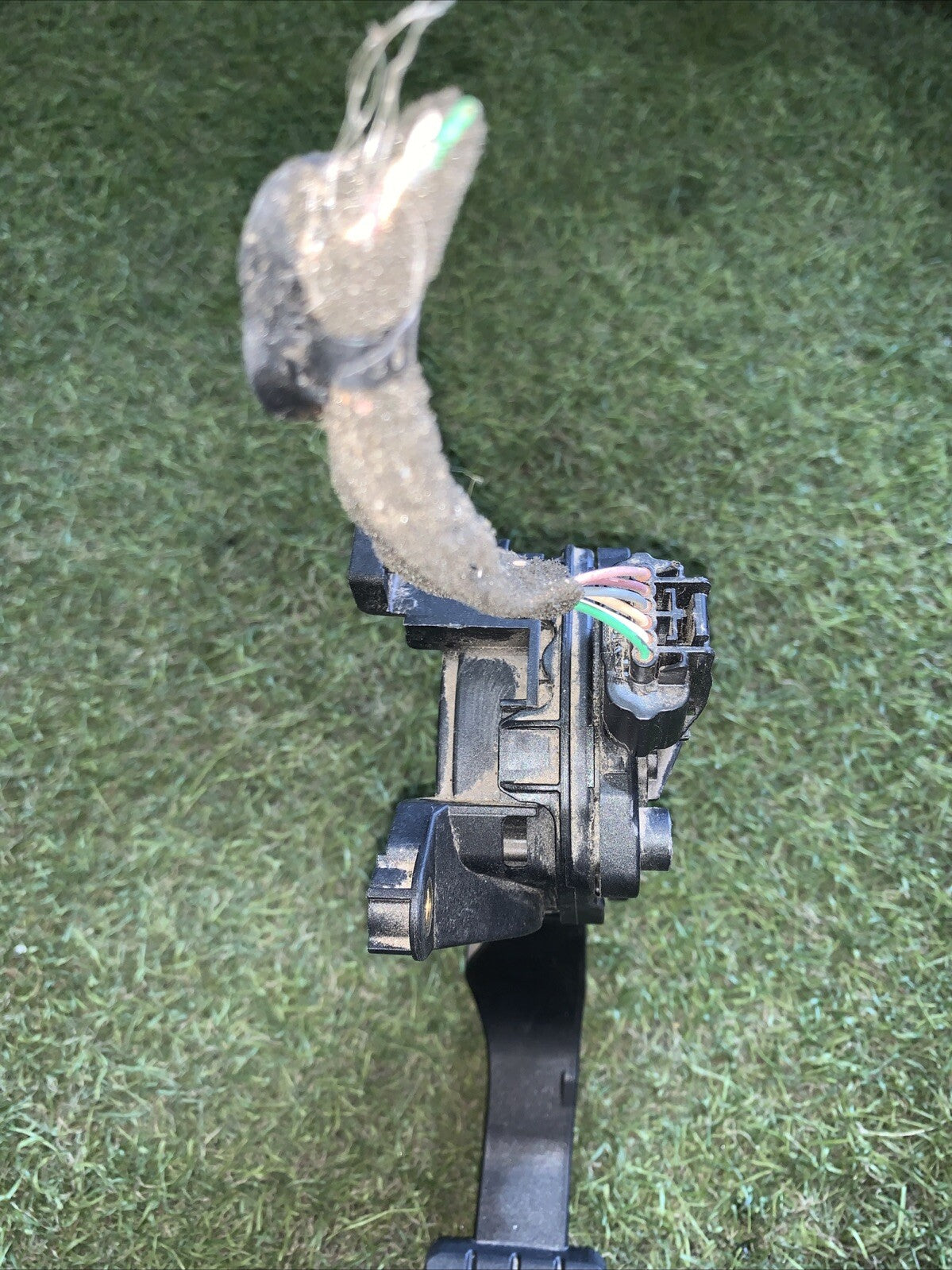 PEDALE ACCELERATORE DACIA Sandero Serie II 180022703R-A (2)