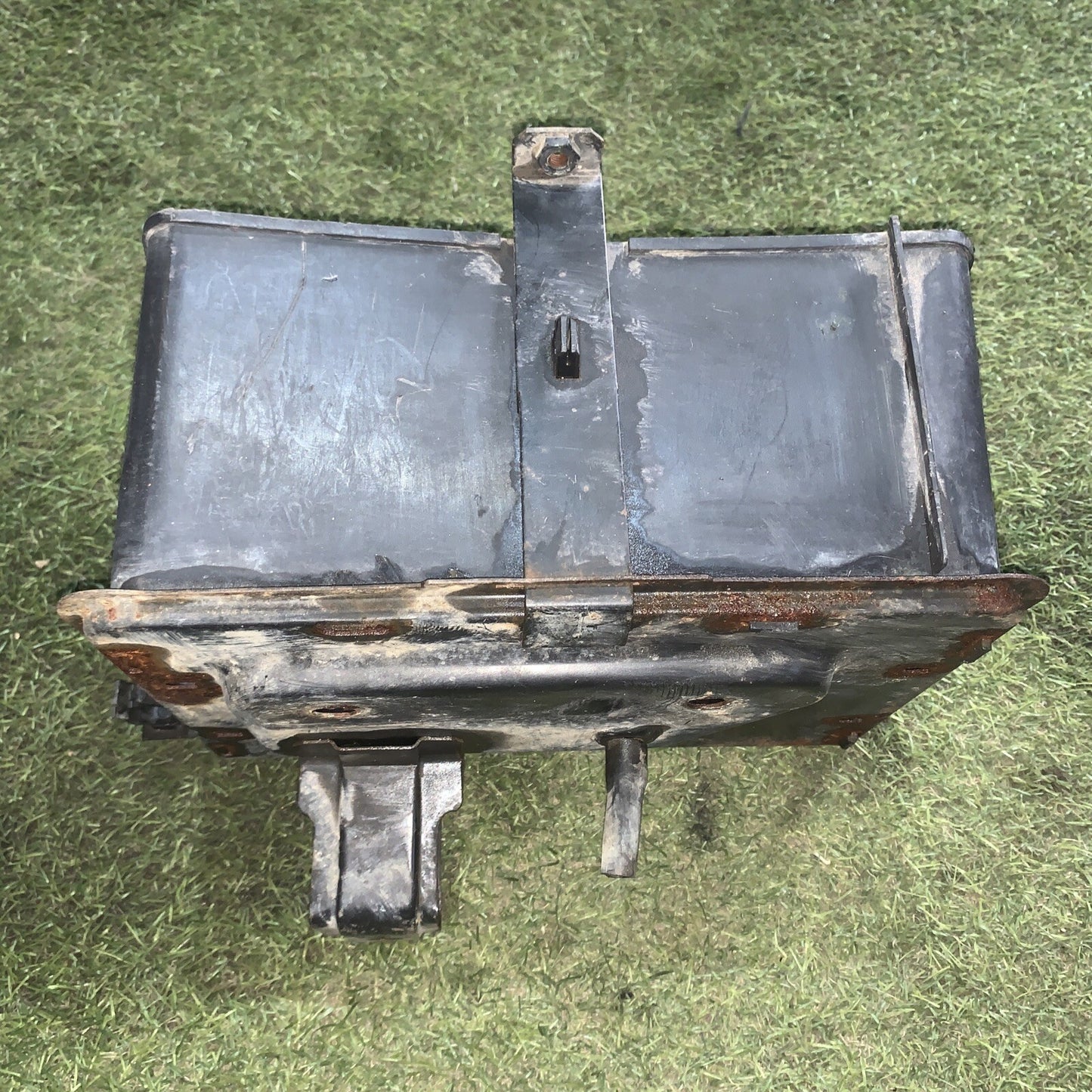 ALLOGGIO CASSETTA VANO PORTABATTERIA FIAT DOBLO' 2000>2005