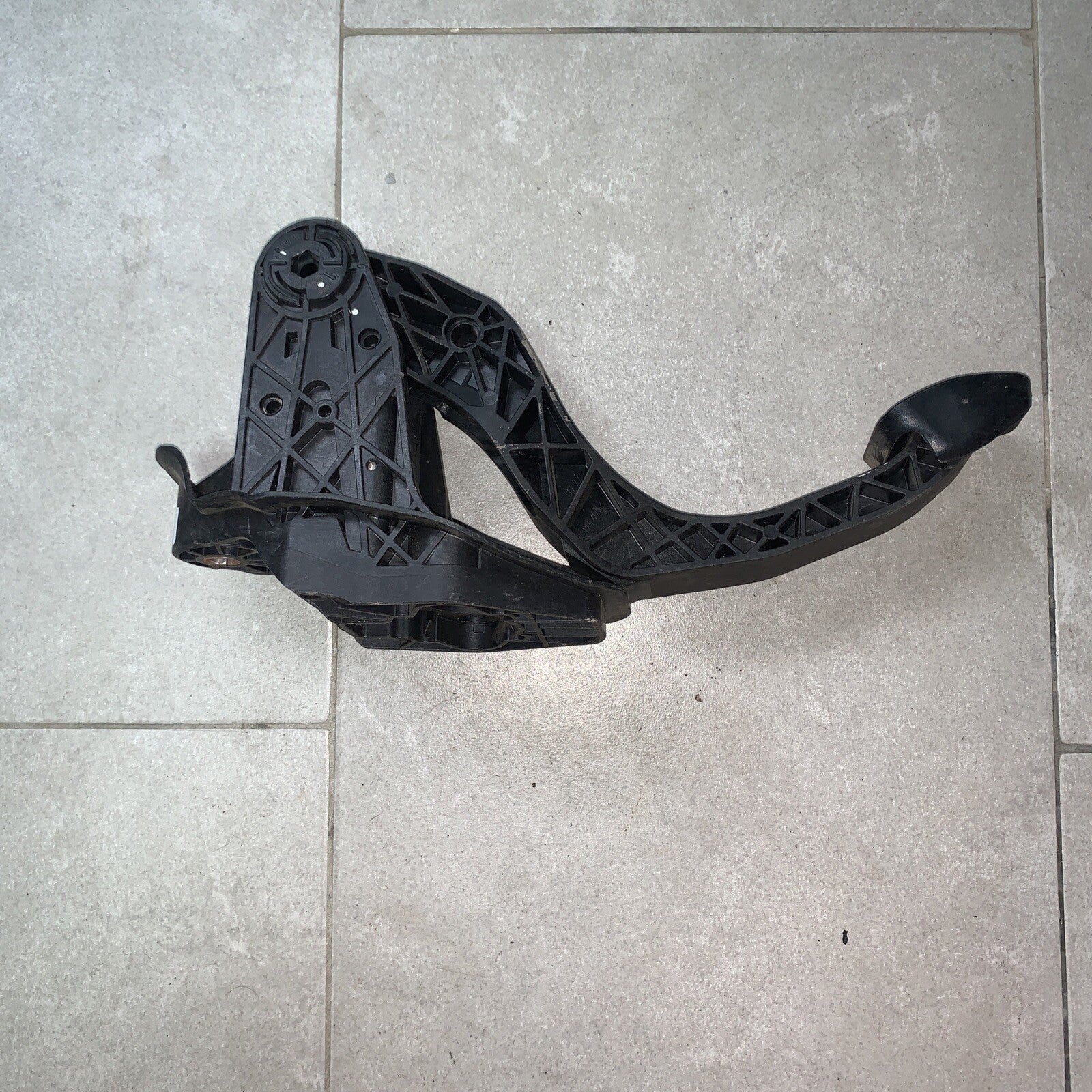 2Q1721059 PEDALE FRIZIONE VOLKSWAGEN T-CROSS