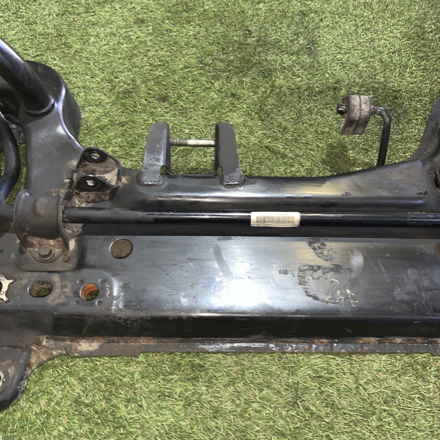 0443A6B41049 ASSALE ANTERIORE CULLA MOTORE FORD FIESTA 1.4