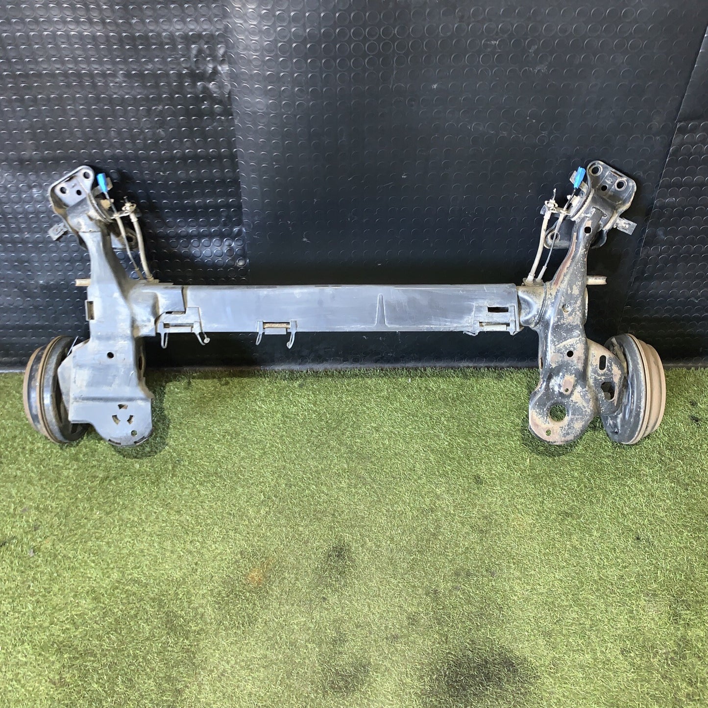 PONTE ASSALE POSTERIORE PEUGEOT 207 - 1.4 (2006 2013) ORIGINALE