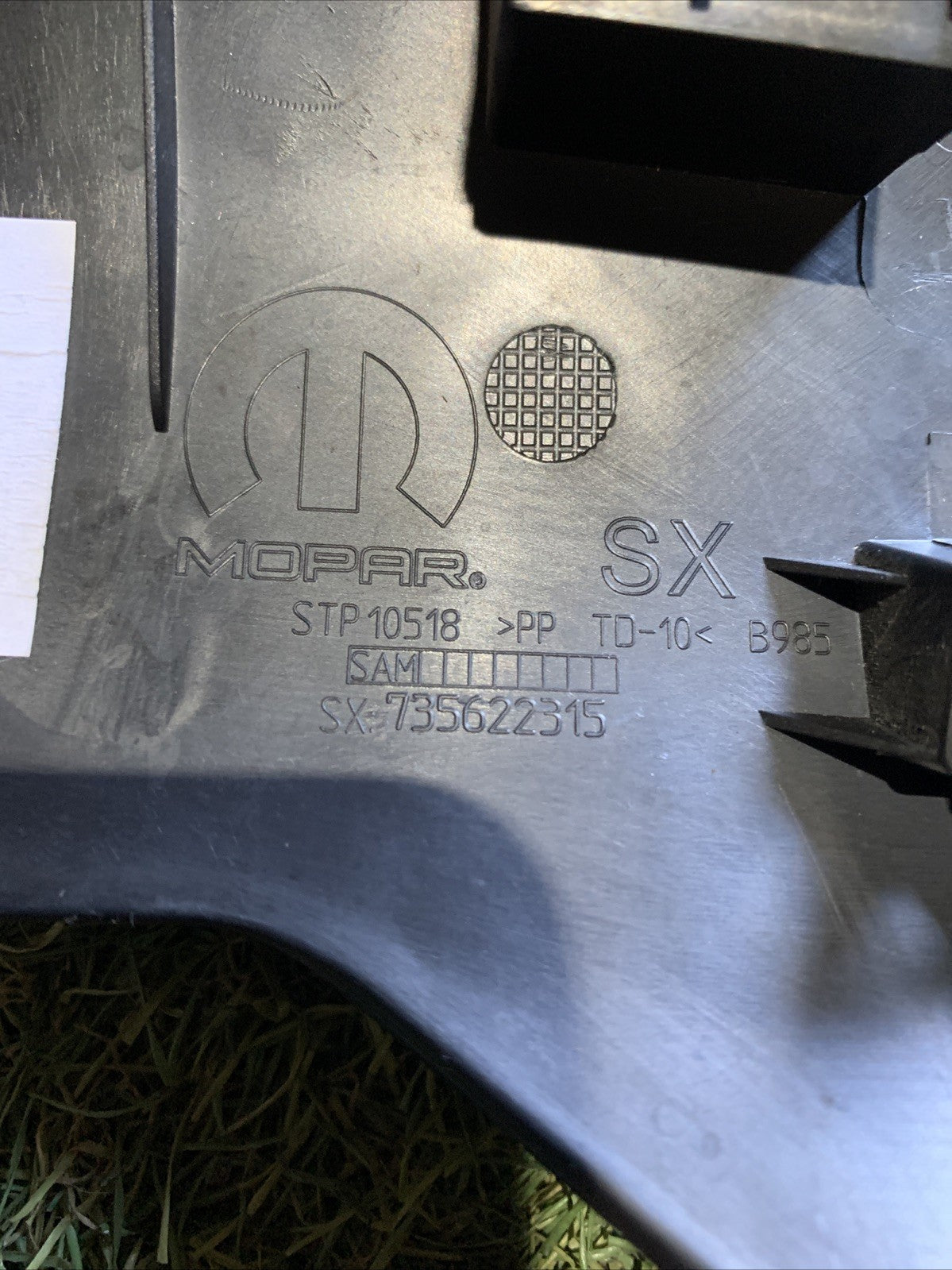 PANNELLO DI COPERTURA BATTITACCO ANTERIORE SX FIAT 500X 735622315