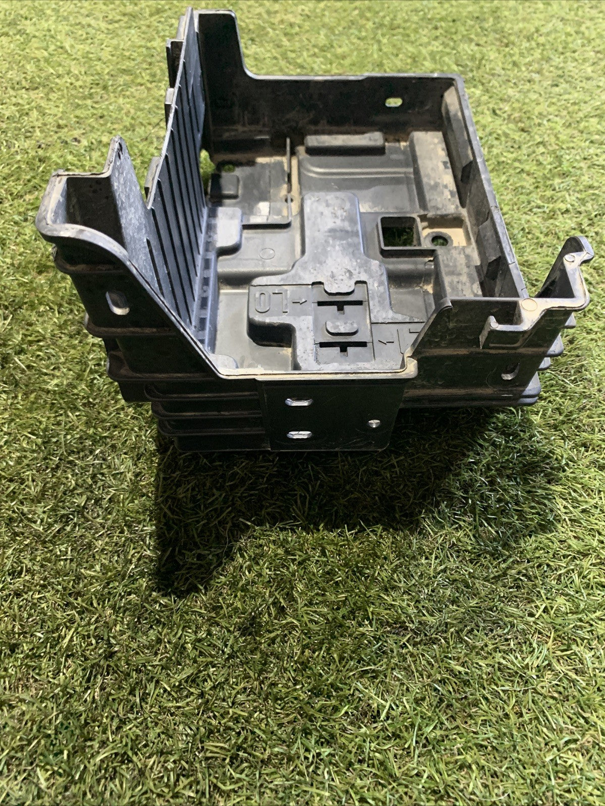 Supporto / Alloggiamento Batteria Peugeot 208 2017 Cod:9676054080