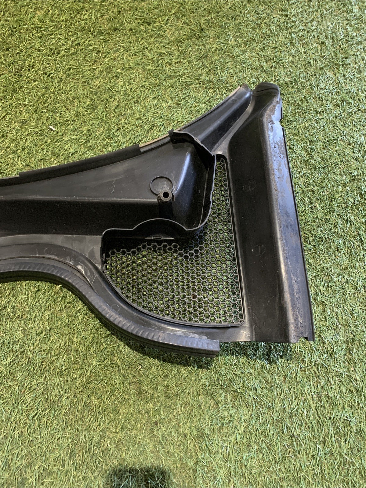 GRIGLIA GOCCIOLATOIO ANT. PER AUDI A1 Sportback (8XA) 8X1819415 (11>14)