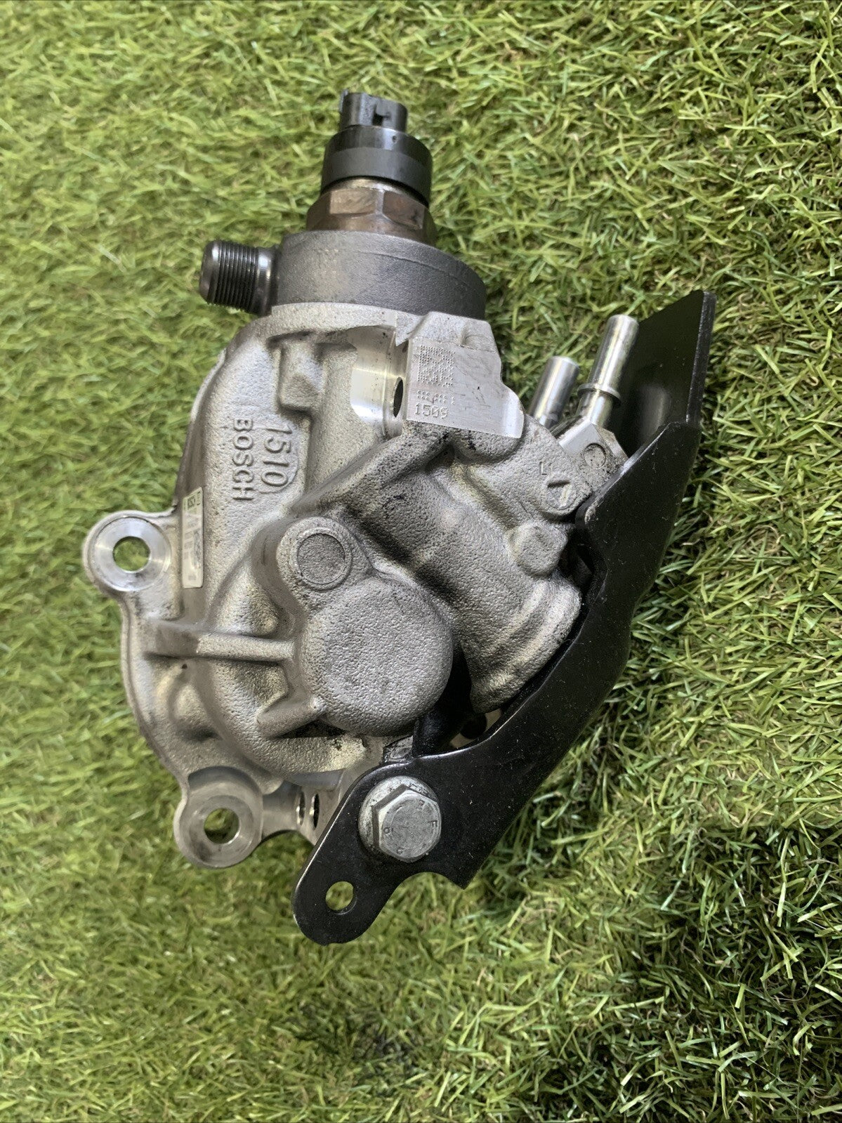 Pompa Iniezione Bosch Renault Trafic 2024 2.0 Diesel 0445011500