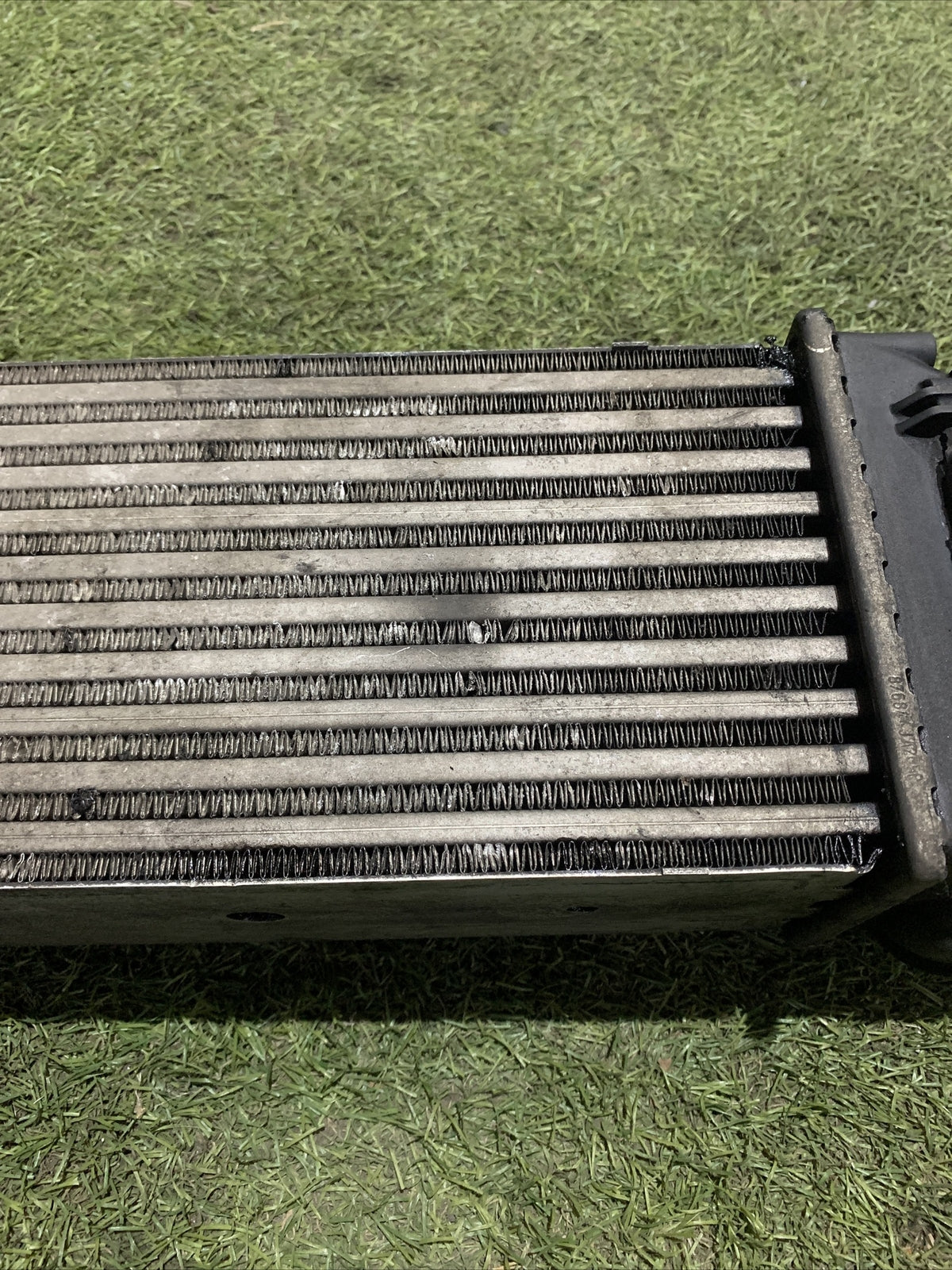 RADIATORE INTERCOOLER PEUGEOT 307 - 1.6 HDi ( 2004 2008 ) VALEO 9648551880