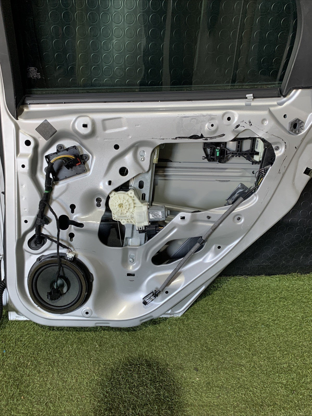 SPORTELLO PORTA PORTIERA POSTERIORE DESTRA DX FORD FOCUS SW 2017