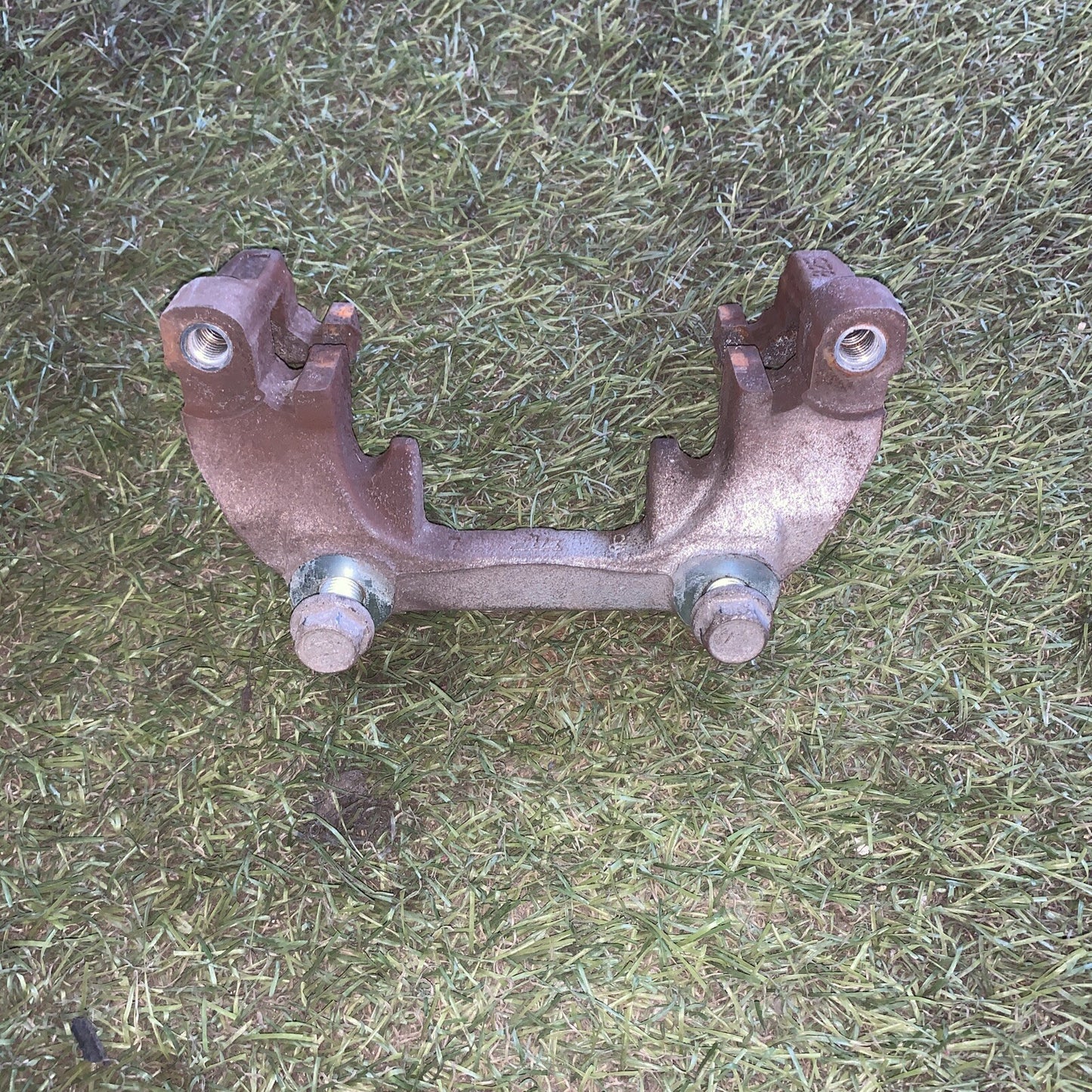 porta pinza freno posteriore dx toyota yaris 2017-2021