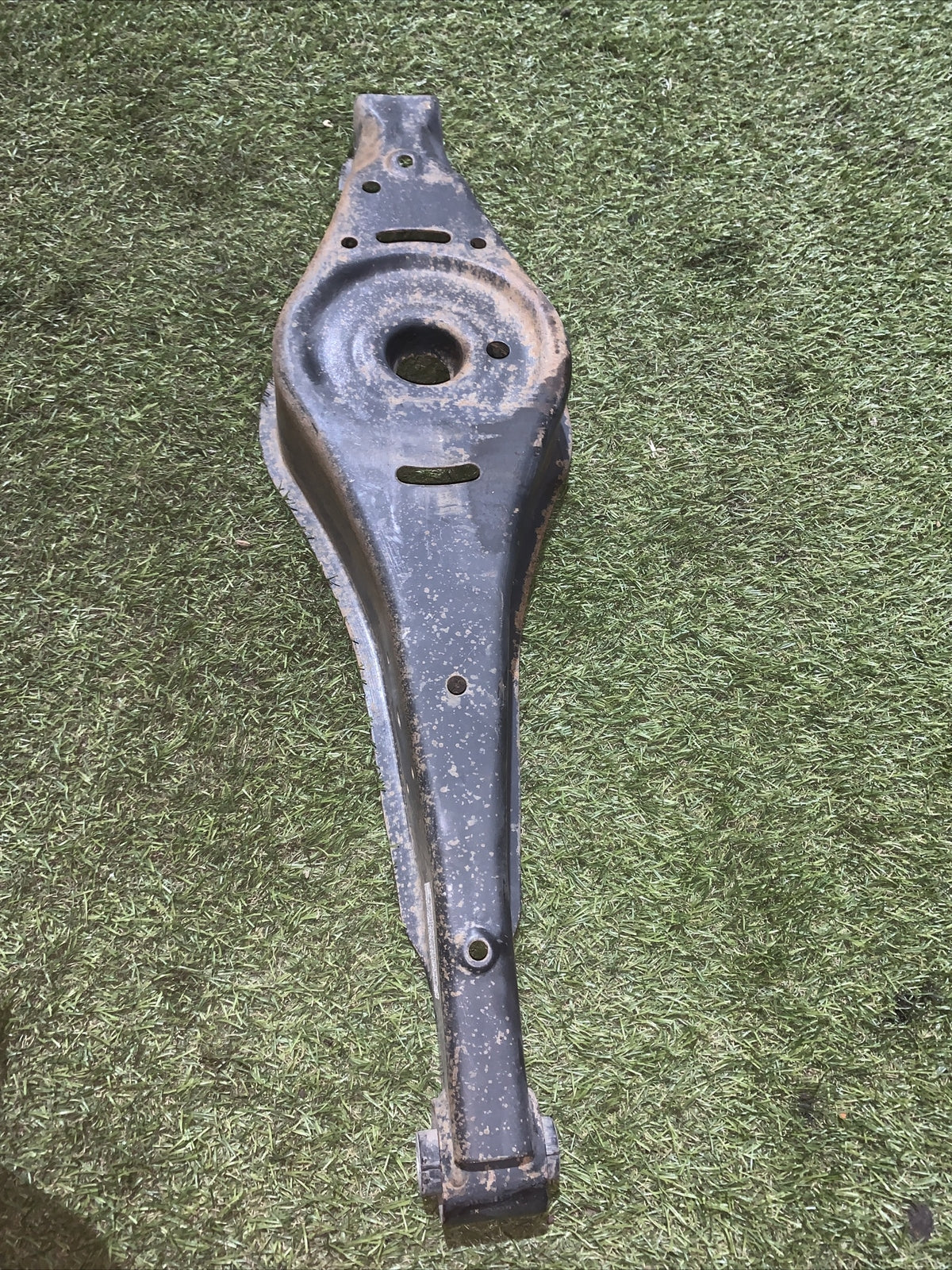 1K0505371 BRACCIO OSCILLANTE INFERIORE POSTERIORE LATO SX VOLKSWAGEN GOLF 5