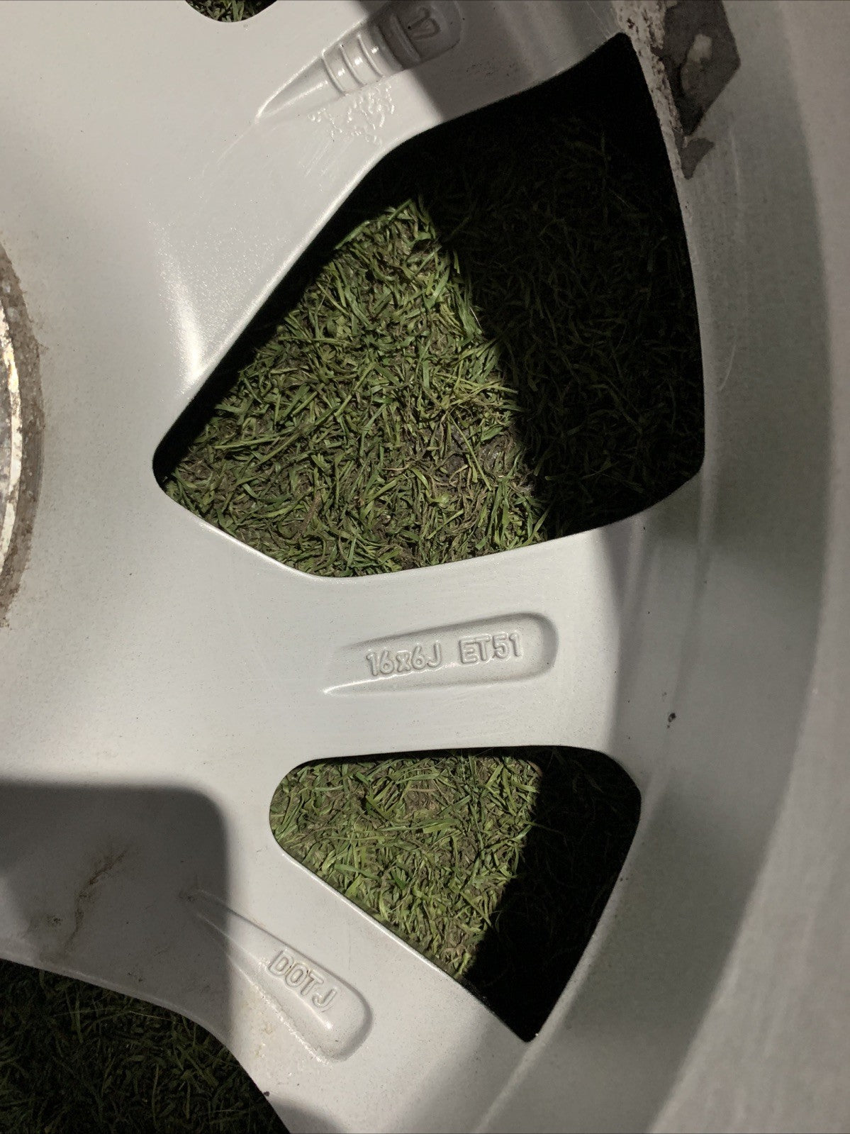 Cerchio In Lega Da 16 Con Gomma Toyota Yaris 2018 42611-0DC70 (1)