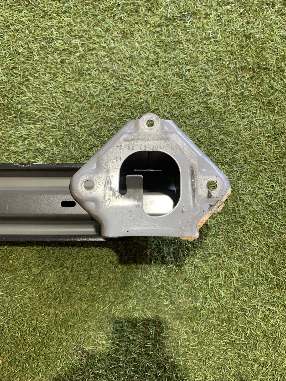 TRAVERSA PARAURTI POSTERIORE PER TOYOTA Yaris Cross Serie 250947-80 (20>)