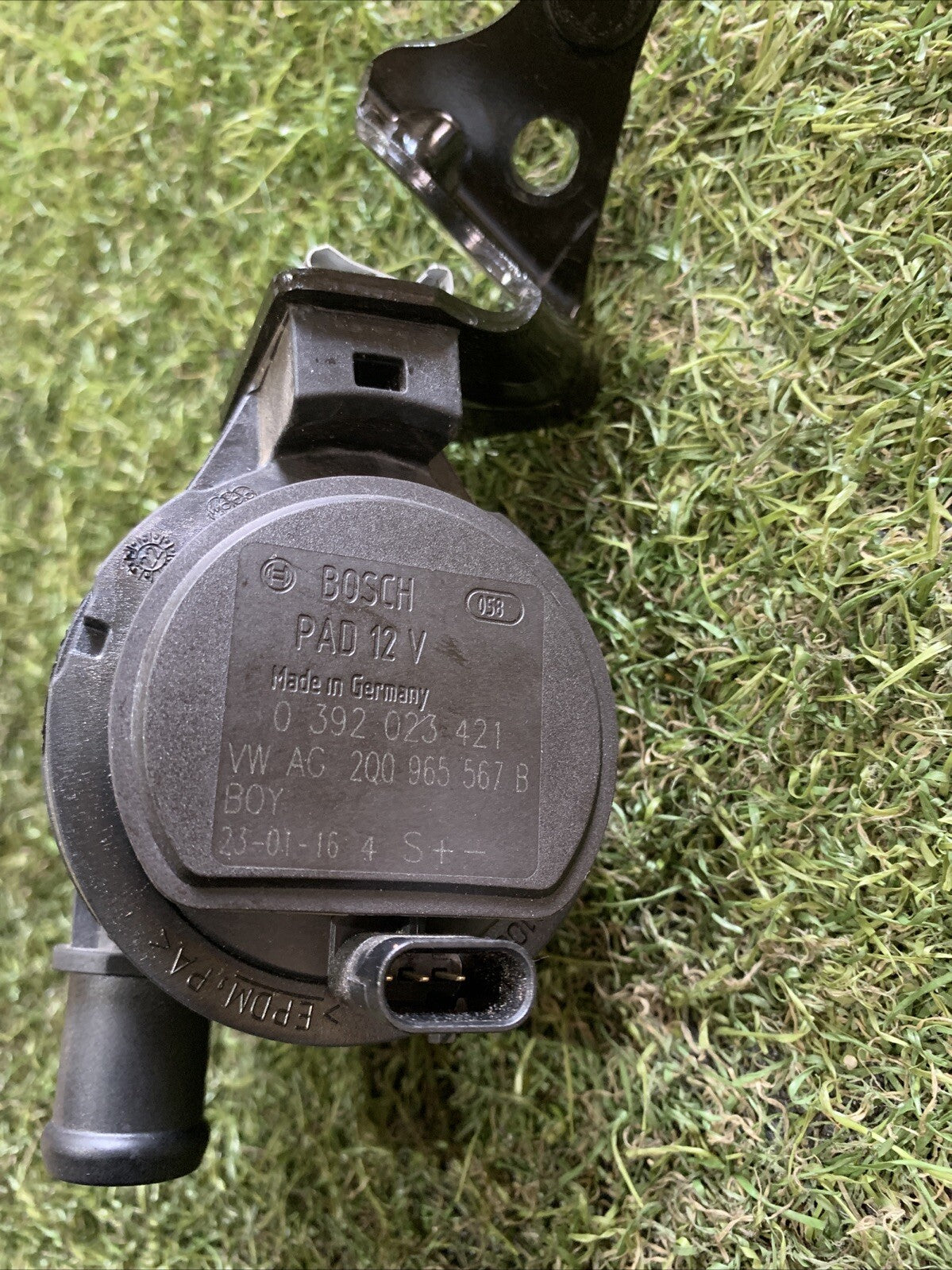 Pompa acqua supplementare VW Tiguan 2023 2.0 Benzina 0392023421