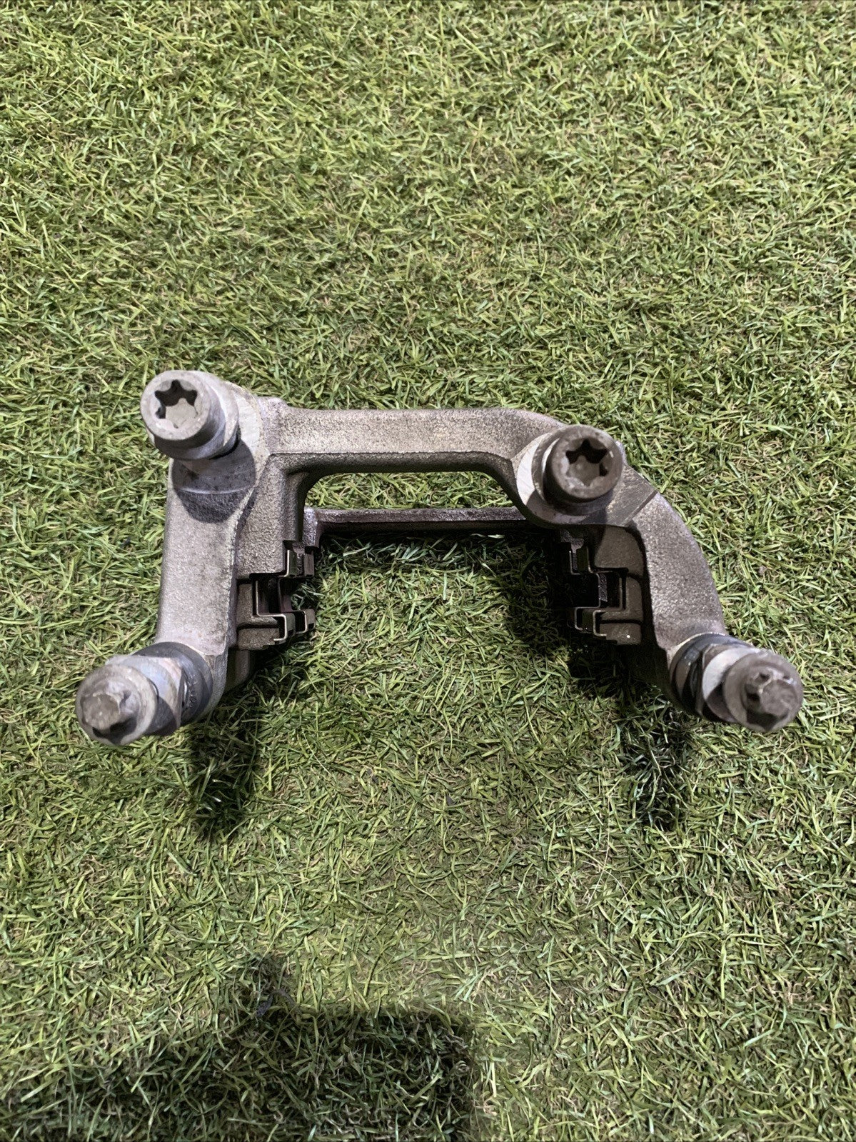 Porta Pinza Freno Posteriore Sinistra Citroen C5 Aircross 1608999080