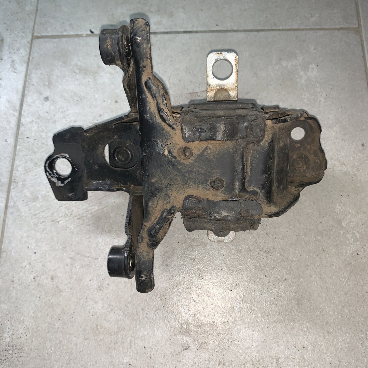 SUPPORTO MOTORE VOLKSWAGEN POLO (6R) 6Q0199555