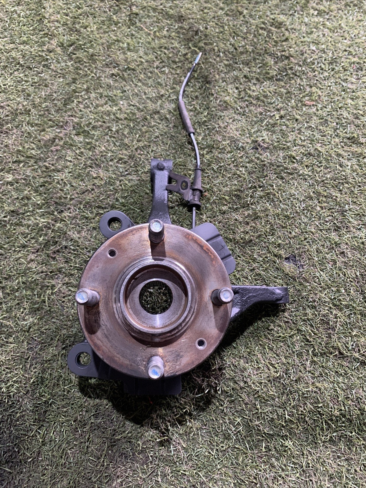 Mozzo Montante Fusello Anteriore Sinistro Hyundai I10 2017-2019 1.0 Benzina