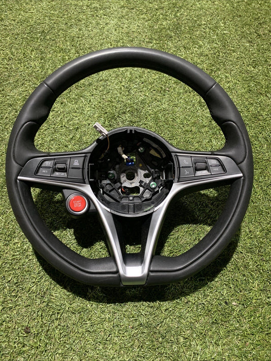 Volante Sterzo Alfaromeo Giulia 2016 01561262920