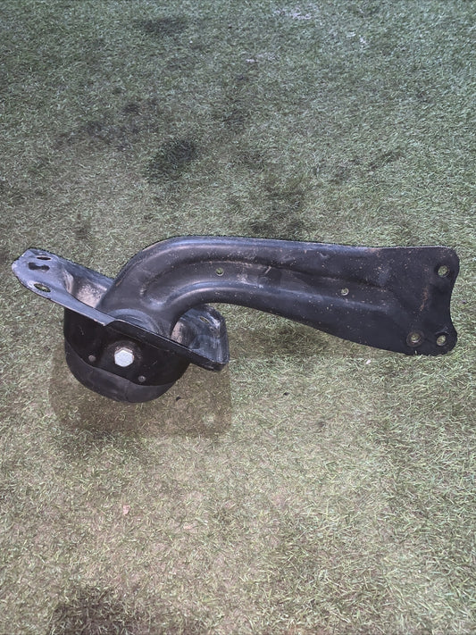 1K0501476 BRACCIO OSCILLANTE POSTERIORE LATO DESTRO VOLKSWAGEN GOLF 5