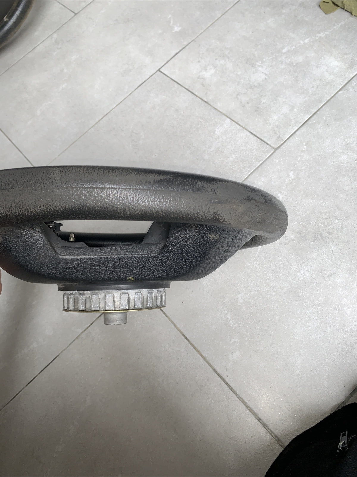 VOLANTE FORD Fiesta 2° Serie Benzina RICAMBI USATI 910628