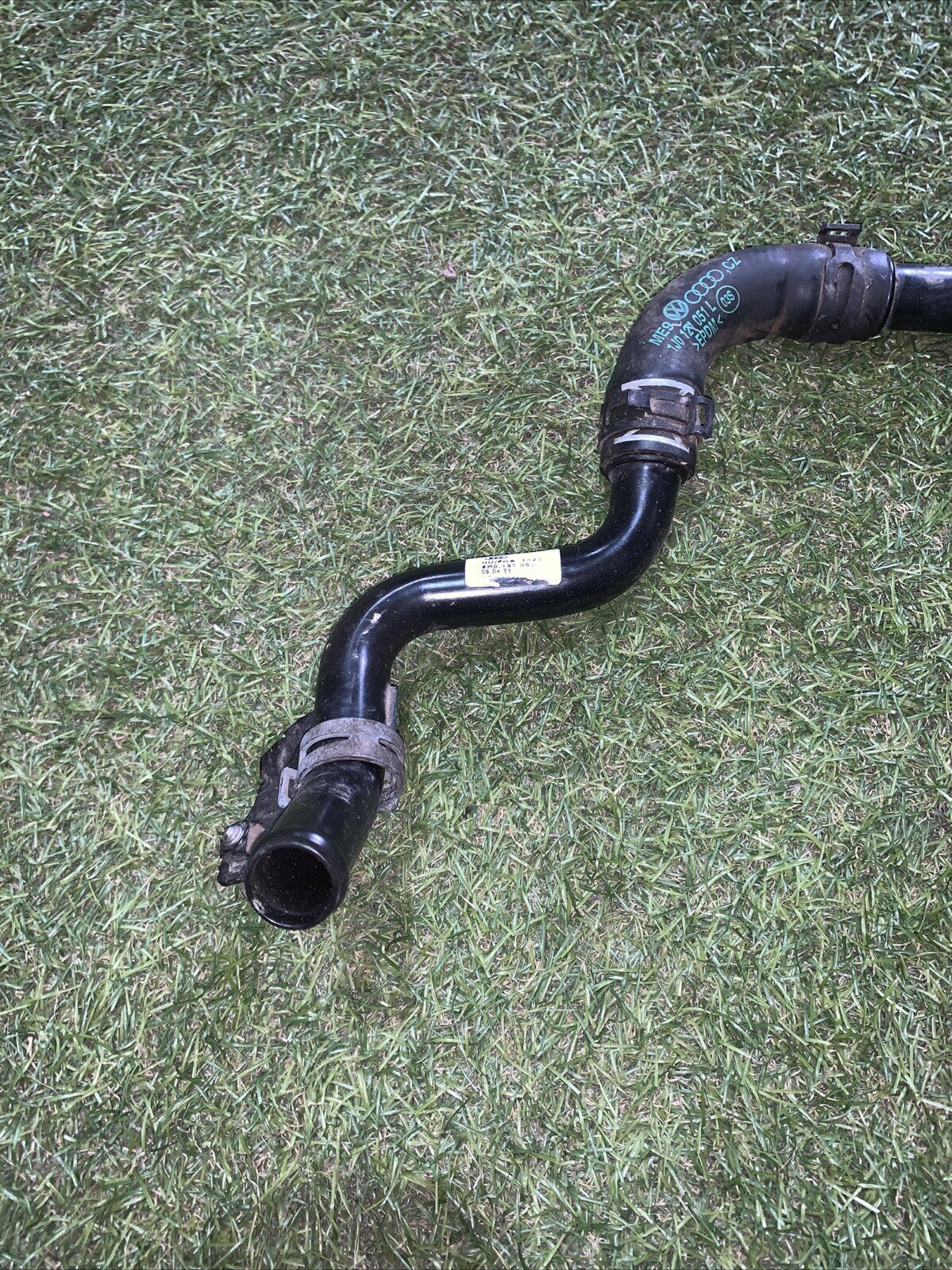 Tubo Refrigerante / Intercooler Audi RSQ3 2.5 Benzina (2019) cod.8V0121070D