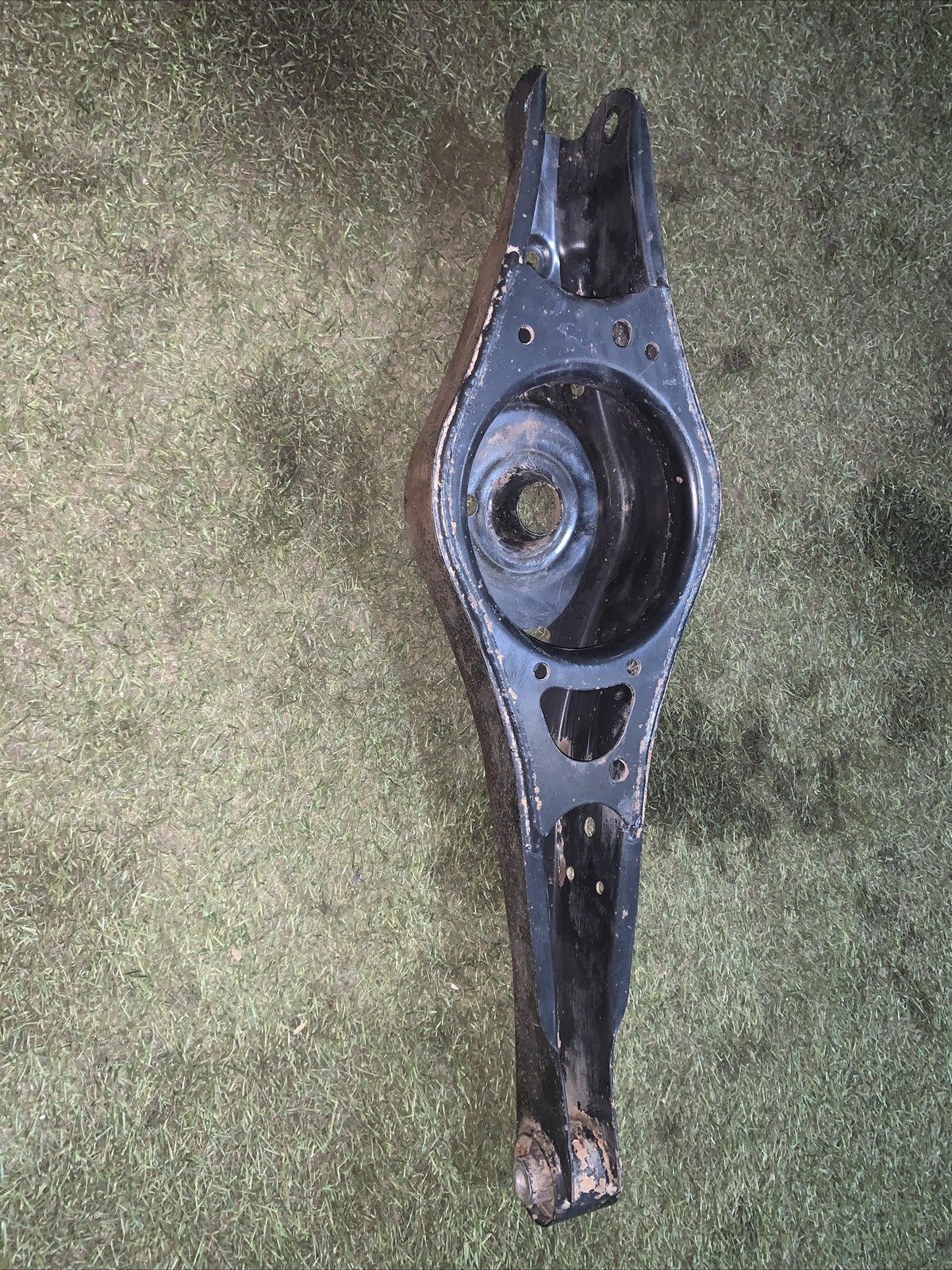 1K0505371 BRACCIO OSCILLANTE INFERIORE POSTERIORE LATO DESTRO VOLKSWAGEN GOLF 5