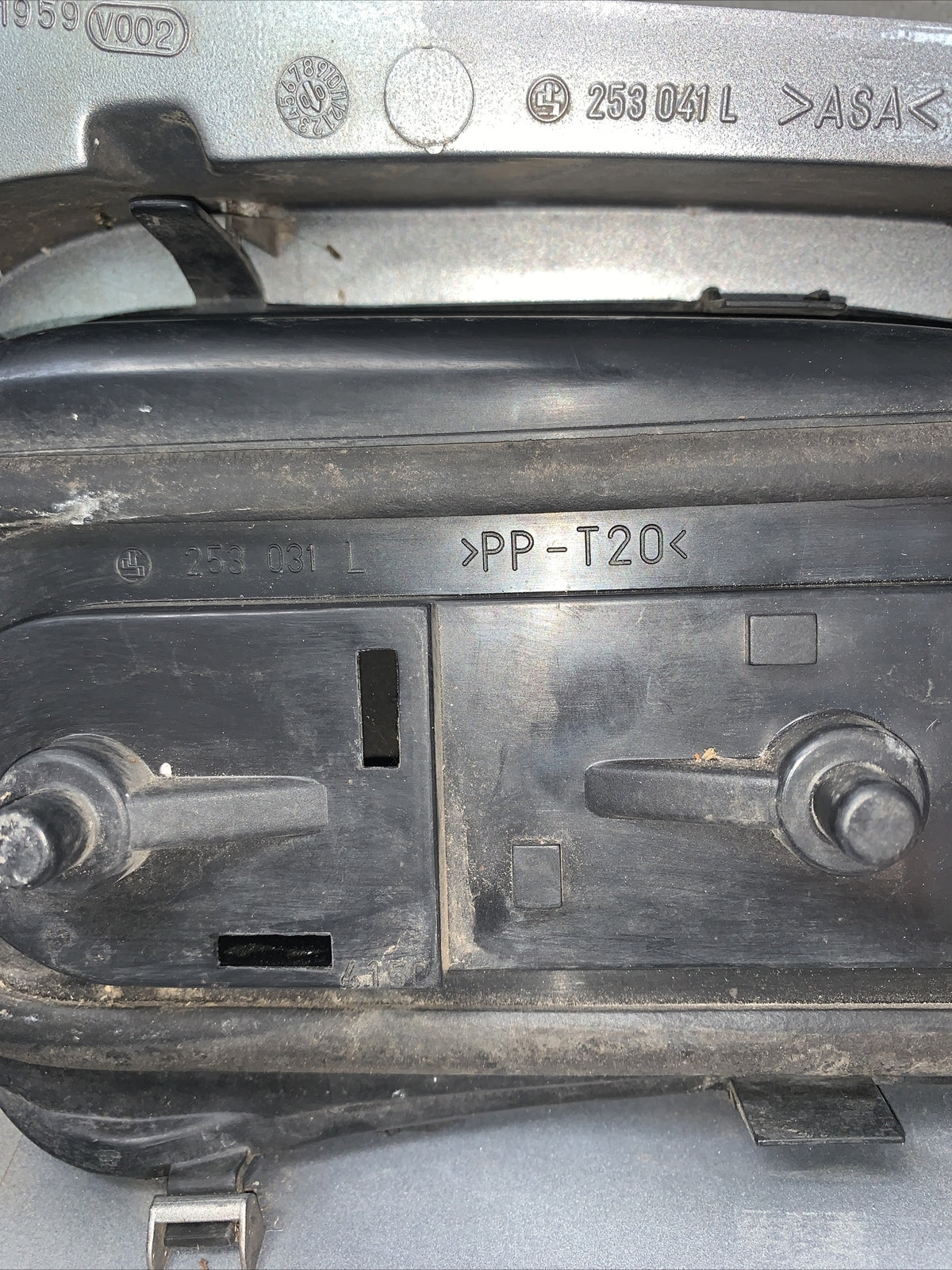 253041L FANALINO STOP POSTERIORE SINISTRO SMART FORTWO 450 DAL 1999 AL 2005