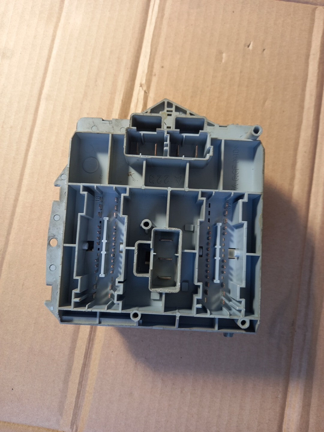 Centralina portafusibili Alfa Romeo 147 1.9 JTD dal 2000 al 2010 cod 46558760