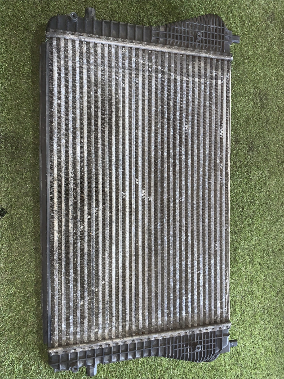 1K0145803A RADIATORE INTERCOOLER AUDI A3 (2004) 2.0 DIESEL