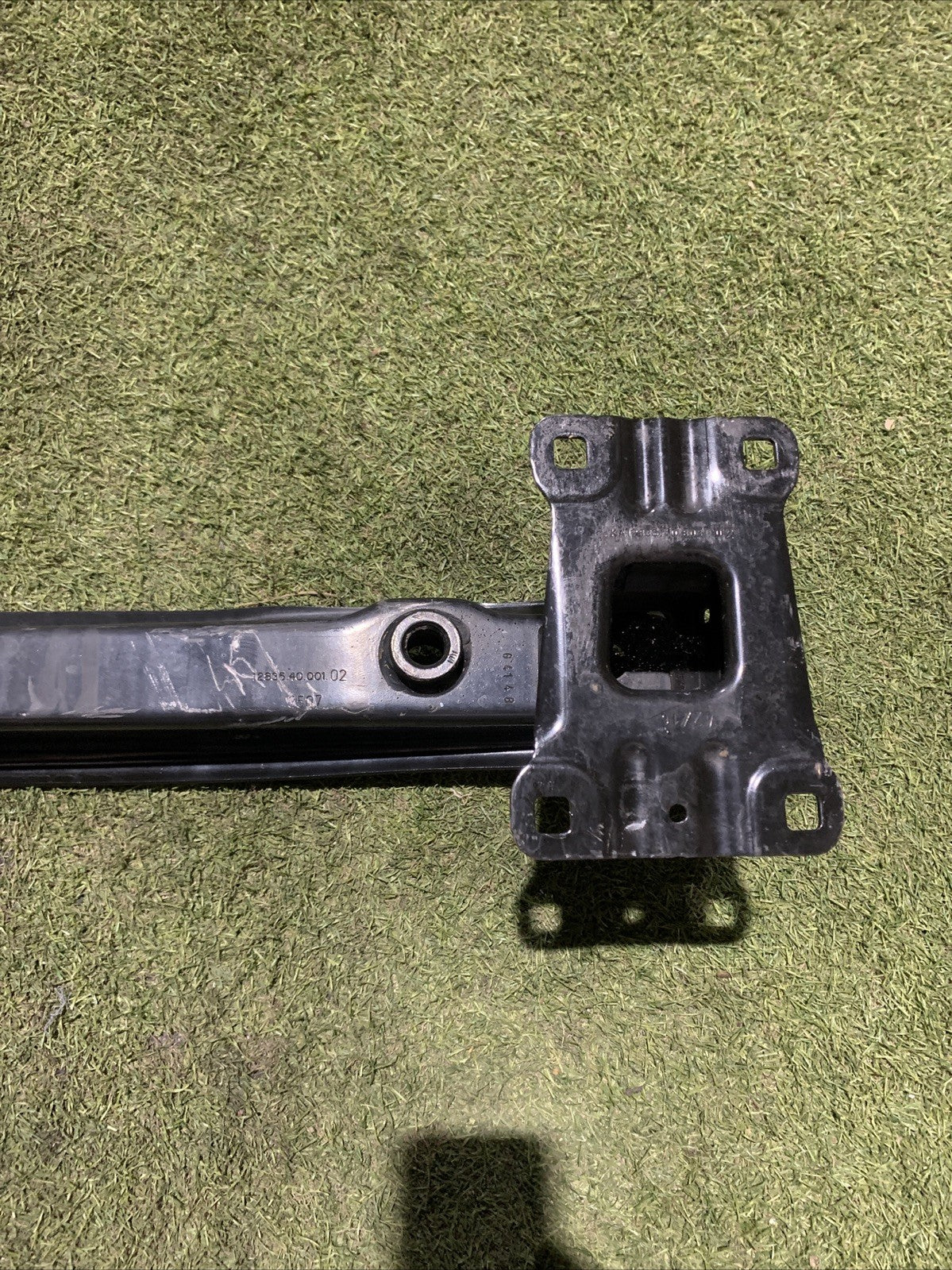TRAVERSA PARAURTI POSTERIORE PER AUDI Q2 Serie (GAB) 81A807309A (16>)