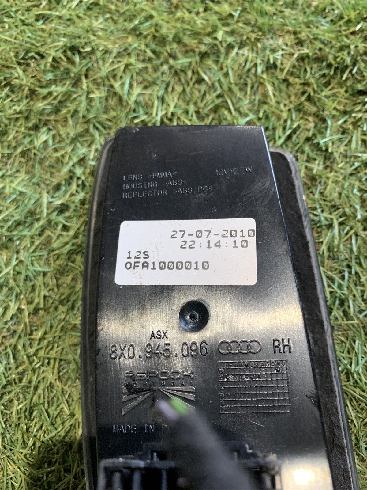 Catarifragente Posteriore Destro Interno Baule Audi A1 2010 8X0945096