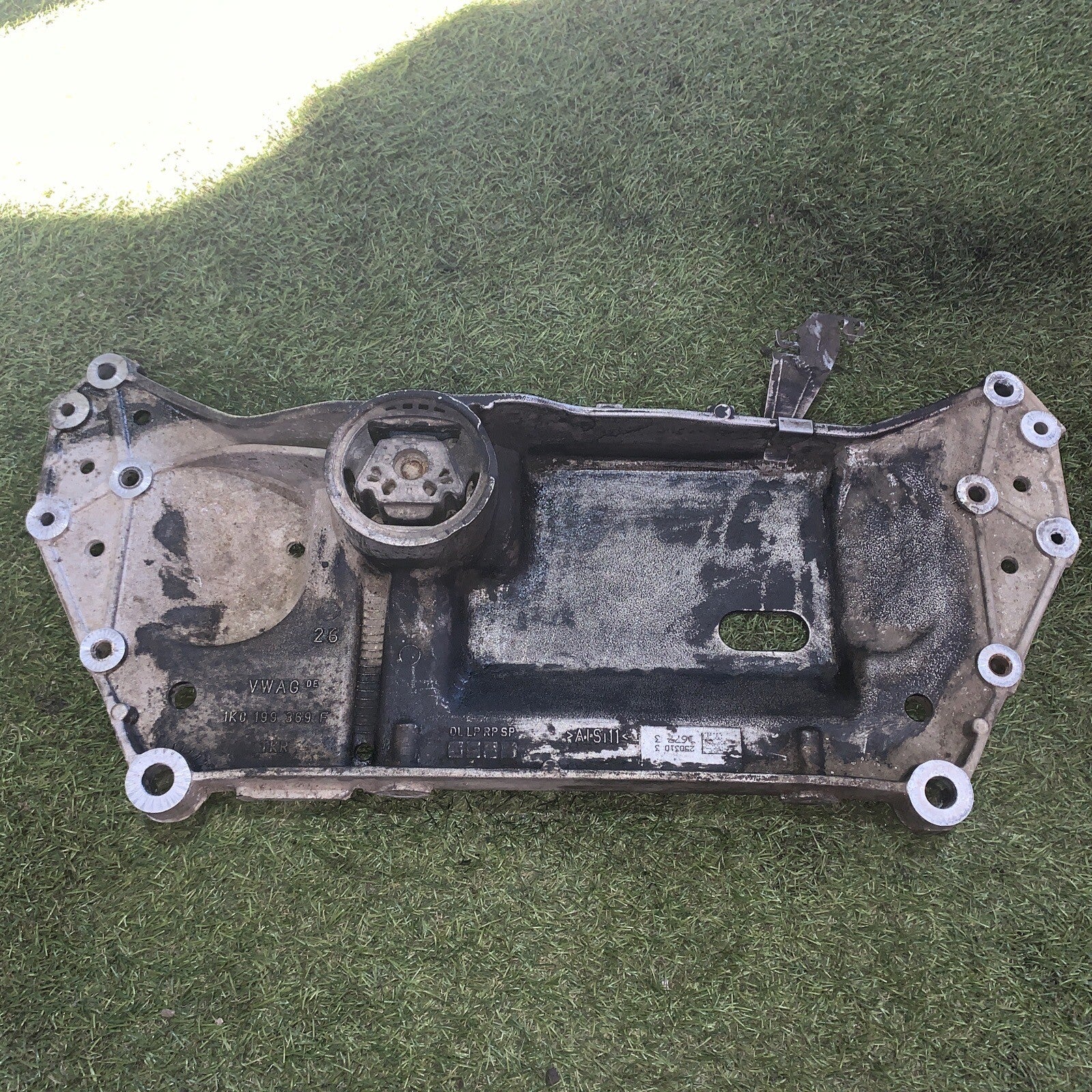 1K0199369F CULLA MOTORE ASSALE ANTERIORE VOLKSWAGEN GOLF 6 2.0 140 CV