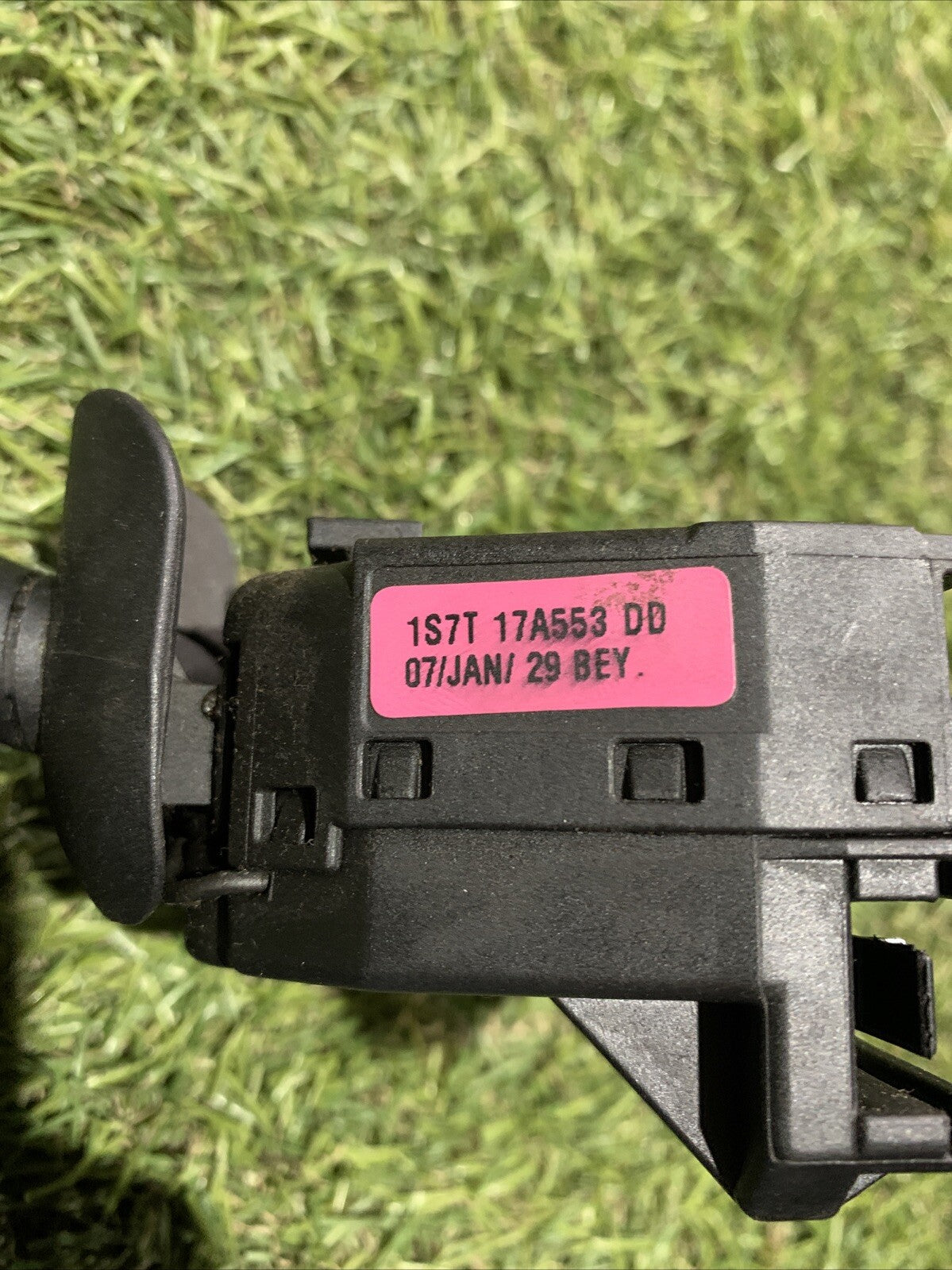 1S7T17A553DD LEVA COMANDI (DEVIOLUCI) TERGICRISTALLI DX FORD FIESTA V (5° SERIE)