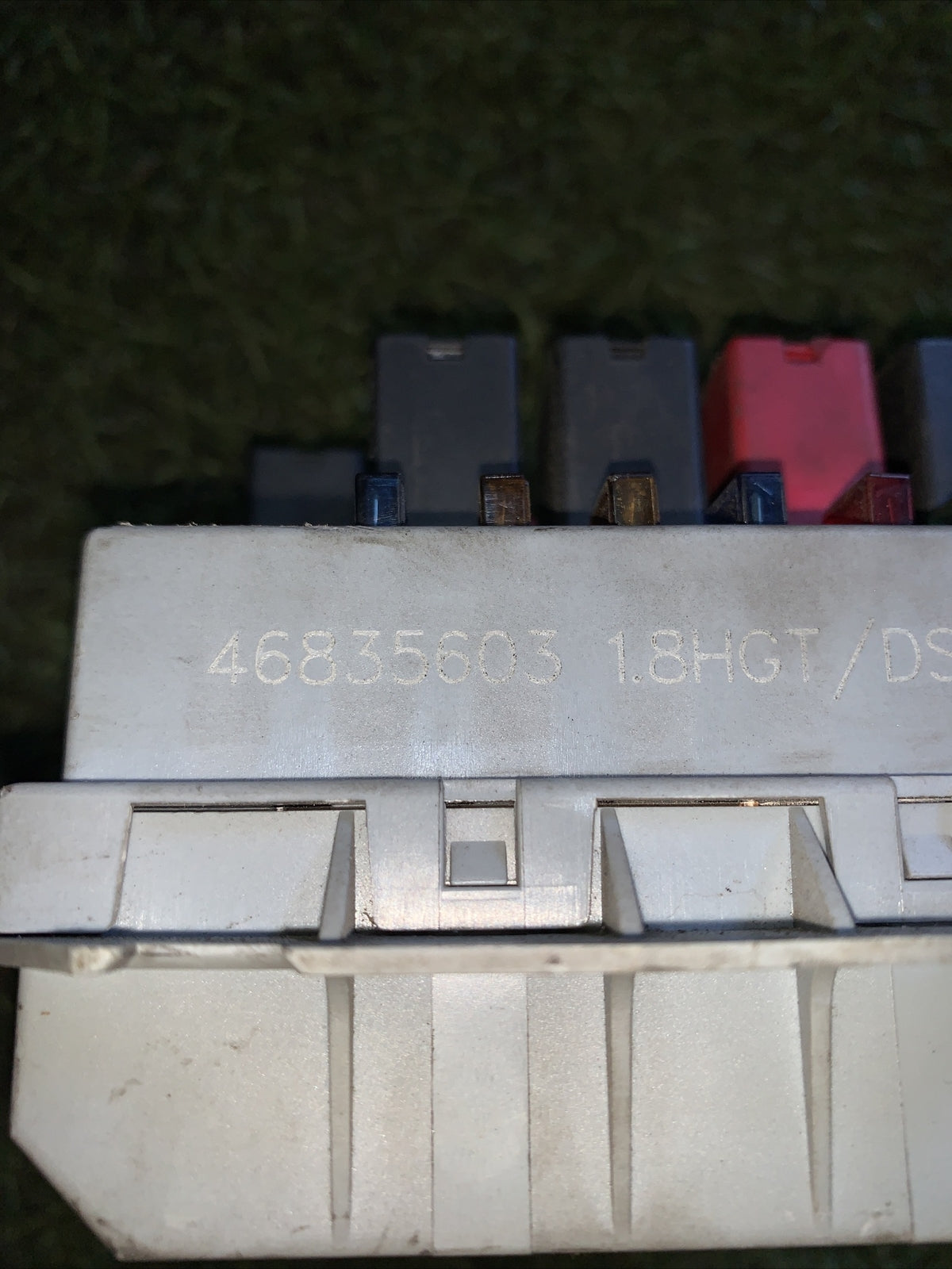 46835603 CENTRALINA PORTAFUSIBILI FUSIBILIERA FIAT PUNTO (188) 1.3 (2003\2007)