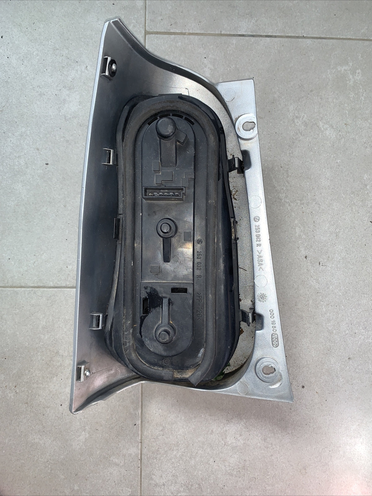 253042R FANALINO STOP POSTERIORE DESTRO SMART FORTWO 450 DAL 1999 AL 2005