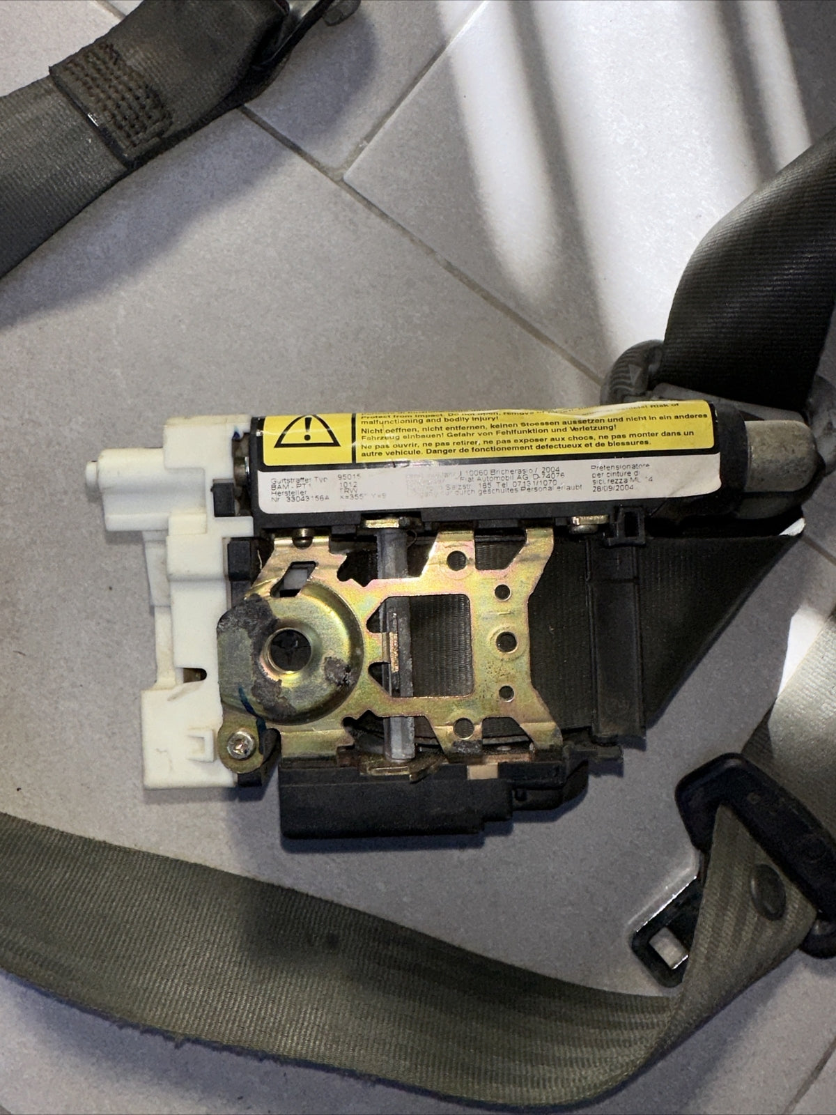 33043156A CINTURA DI SICUREZZA ANTERIORE SINISTRA CON PRETENSIONATO FIAT 1214708