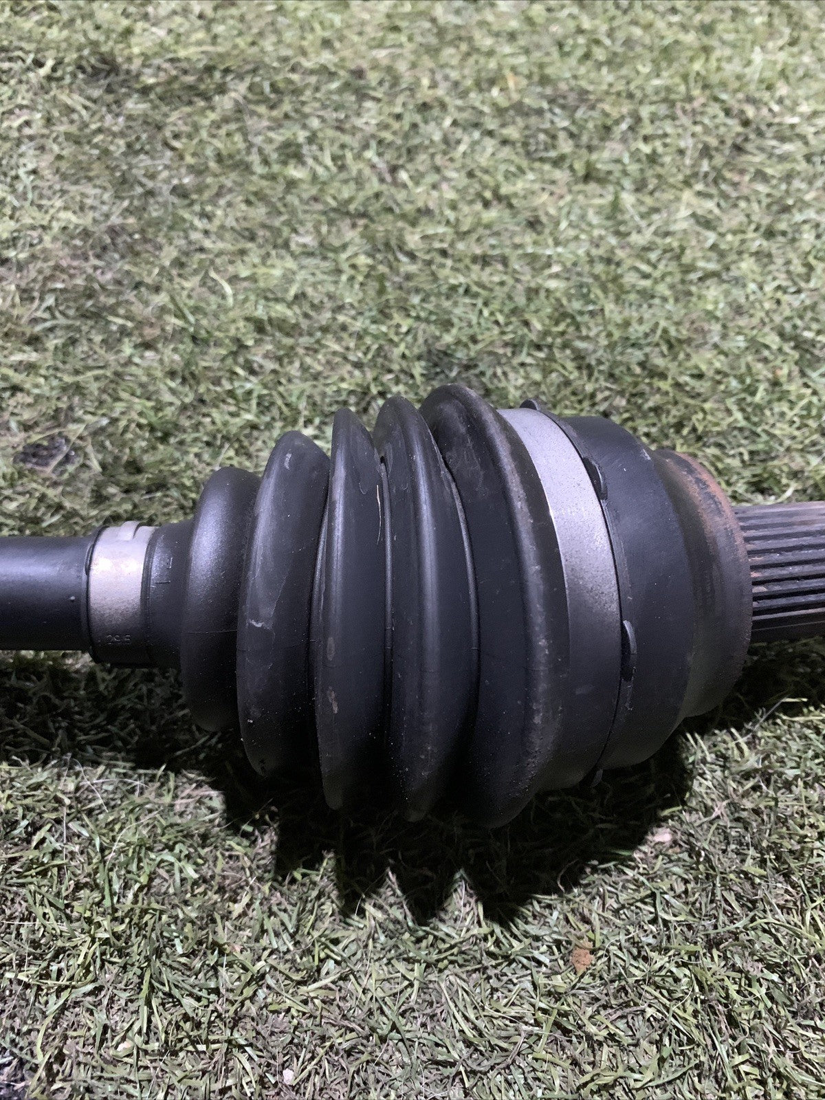 Semiasse Anteriore Destro Maserati Levante 670035142 (2)