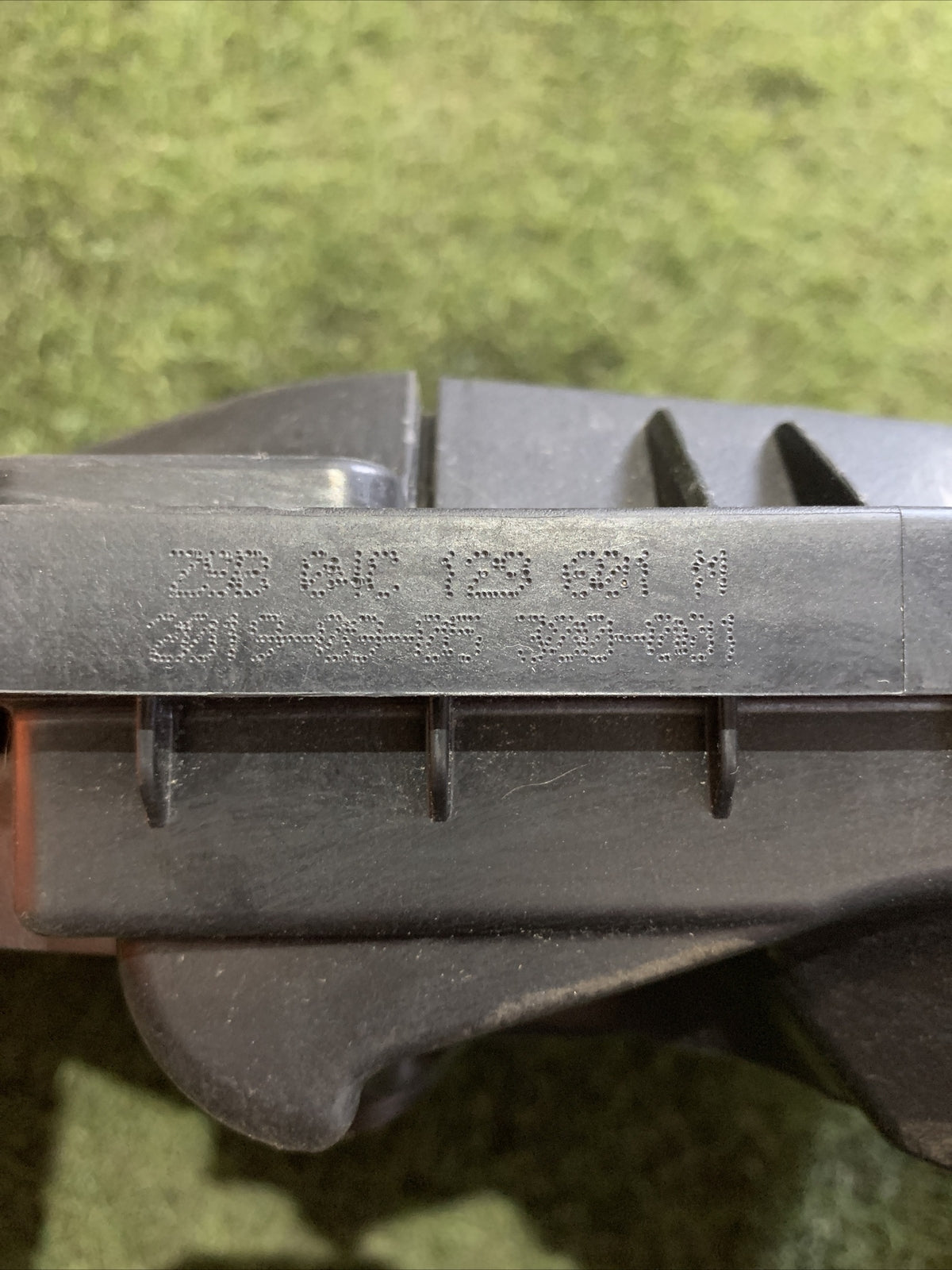 SCATOLA FILTRO ARIA VOLKSWAGEN T CROSS 1.0 TSI 04C129601M