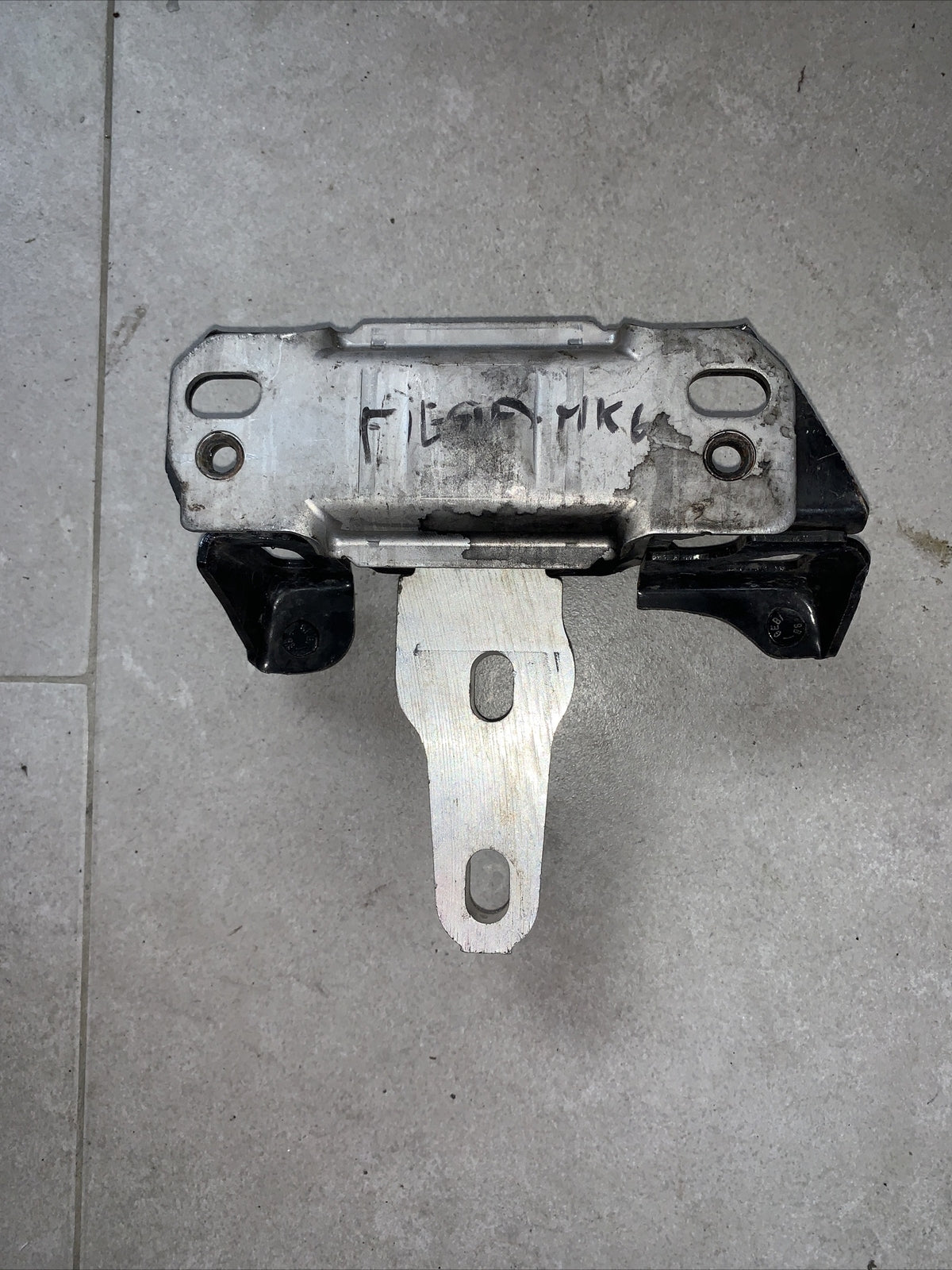 8V51-7M121-AE SUPPORTO MOTORE FORD Fiesta 6° Serie 1.2 BENZINA 2015