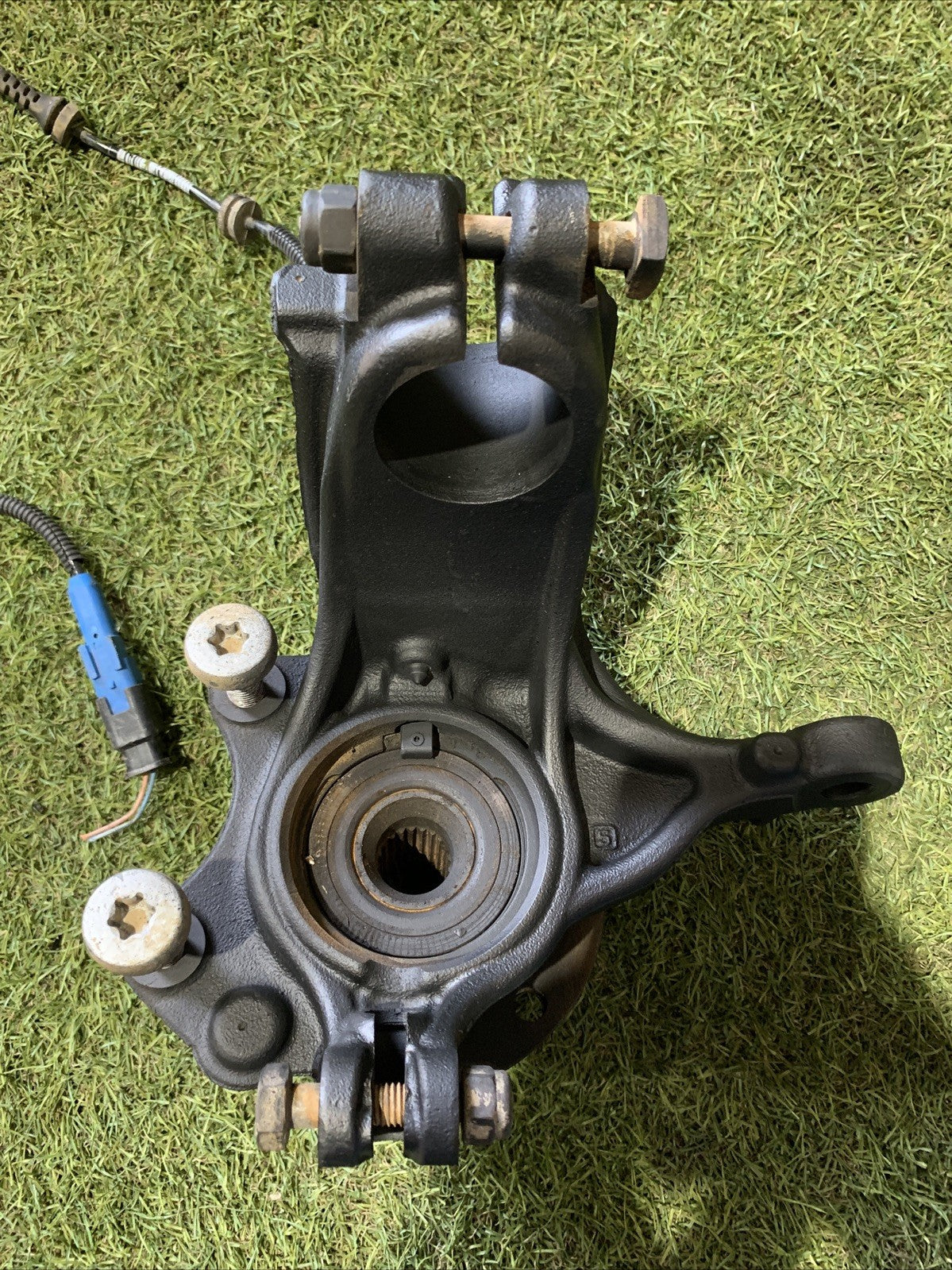 1607557580 MOZZO MONTANTE FUSELLO ANTERIORE DESTRO DX PEUGEOT 208 2017 1.2 B